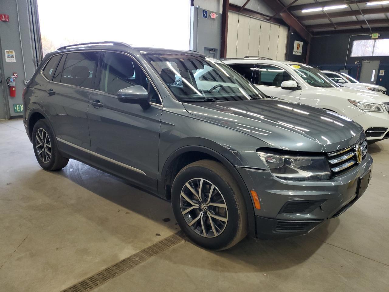 2020 Volkswagen Tiguan, SE
