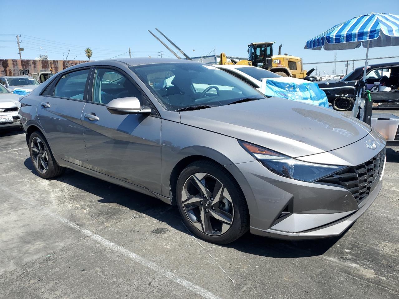 2023 Hyundai Elantra, Sel