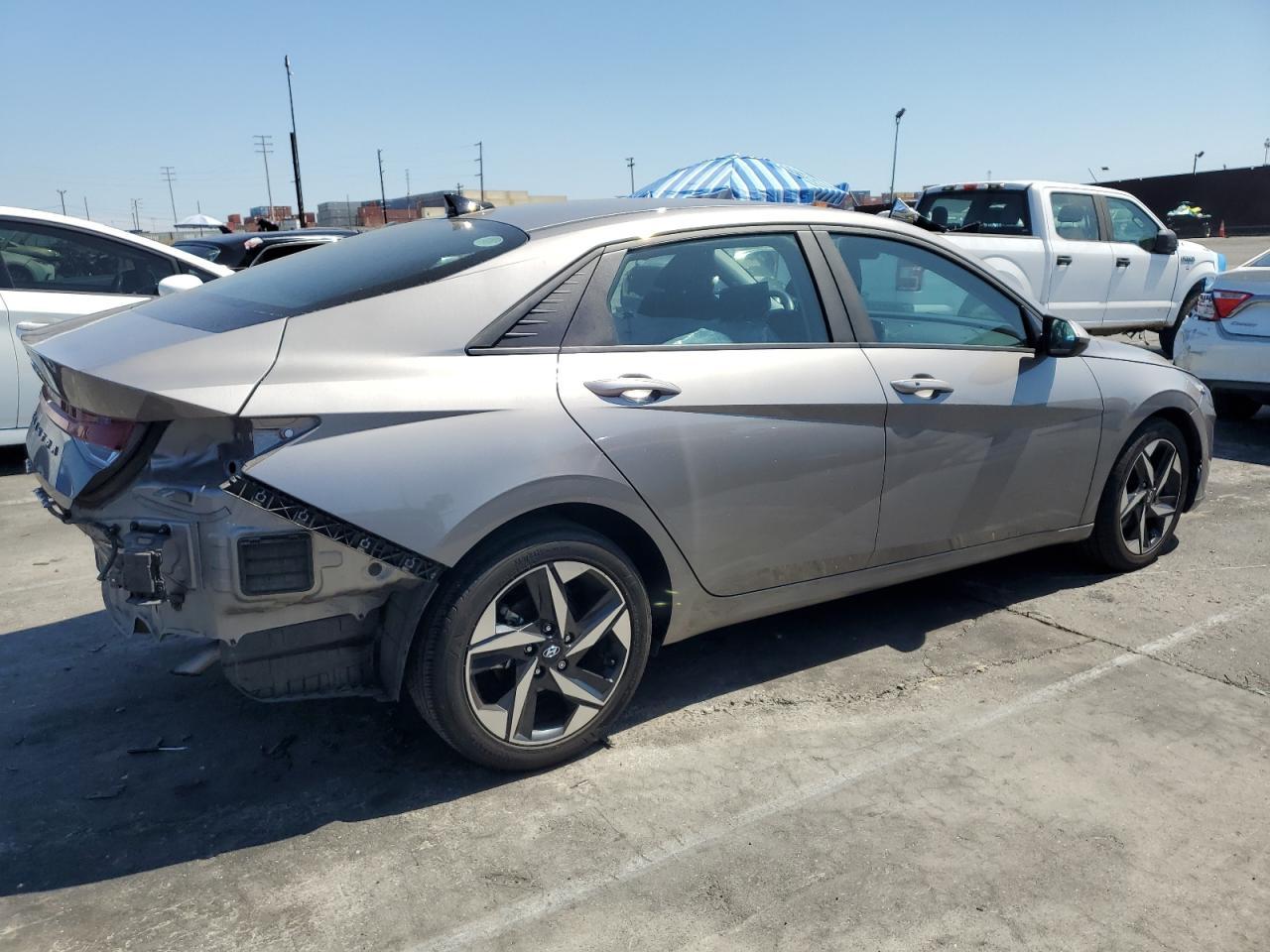 2023 Hyundai Elantra, Sel