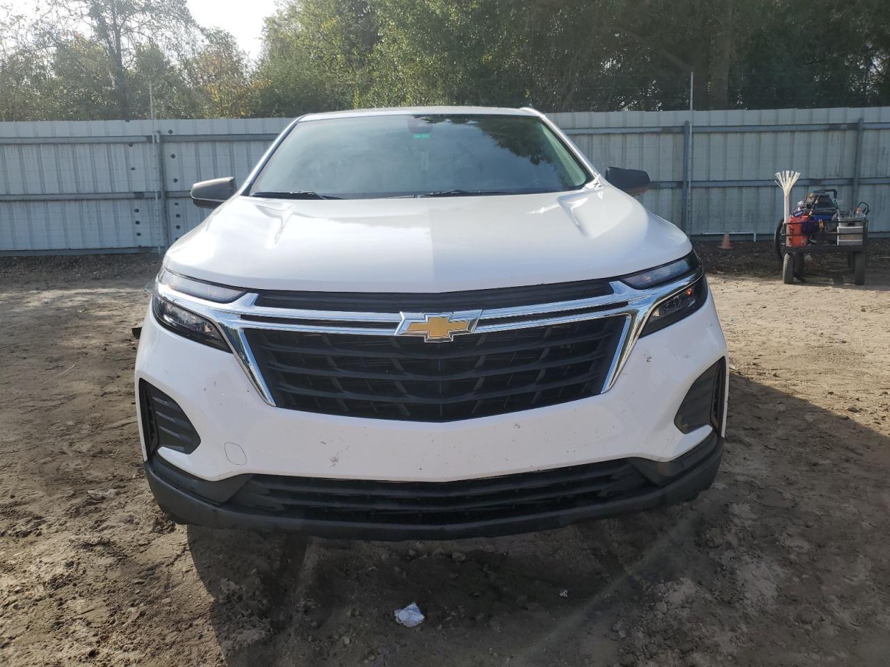 2022 Chevrolet Equinox, LS