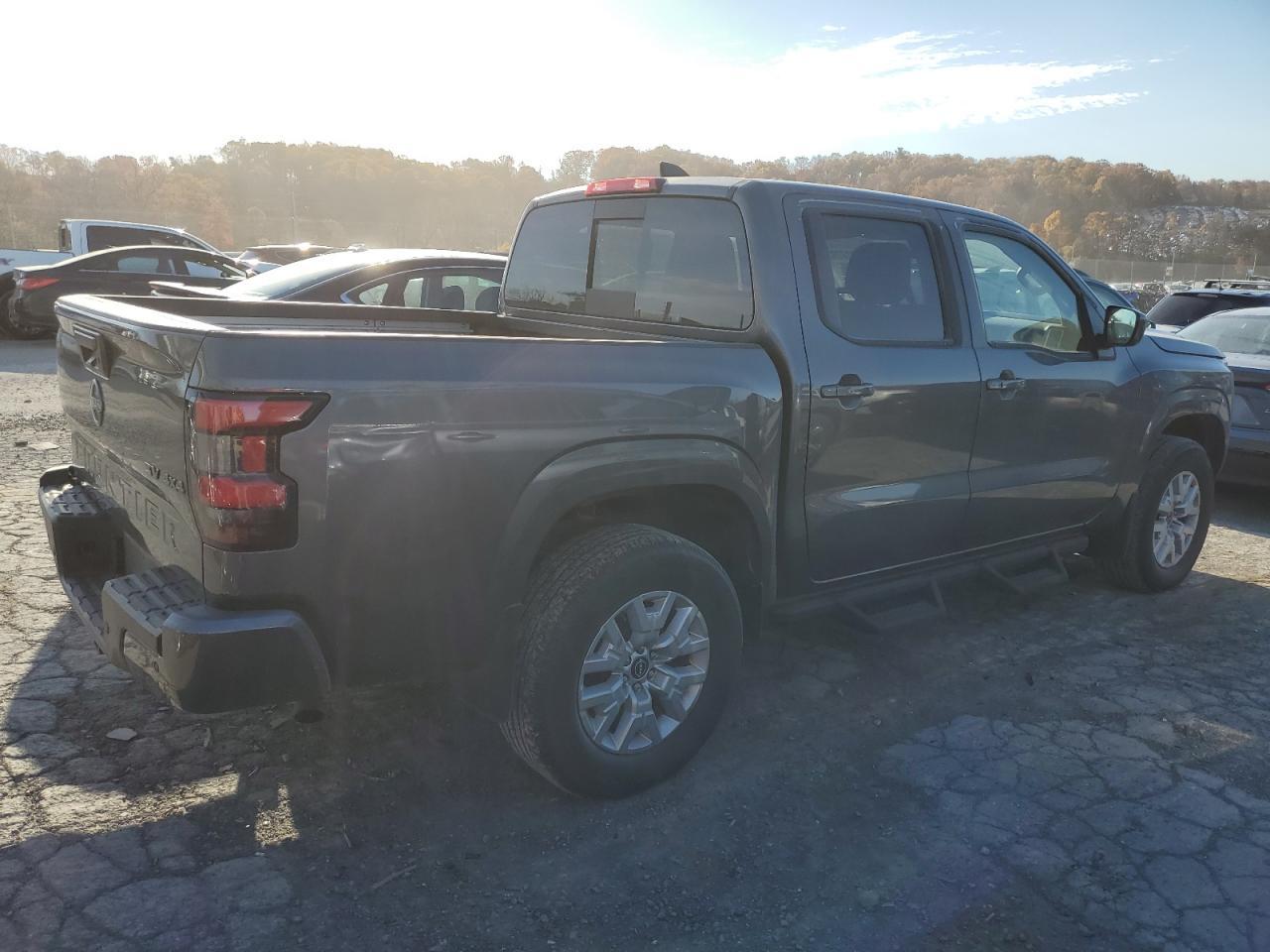 2023 Nissan Frontier, S