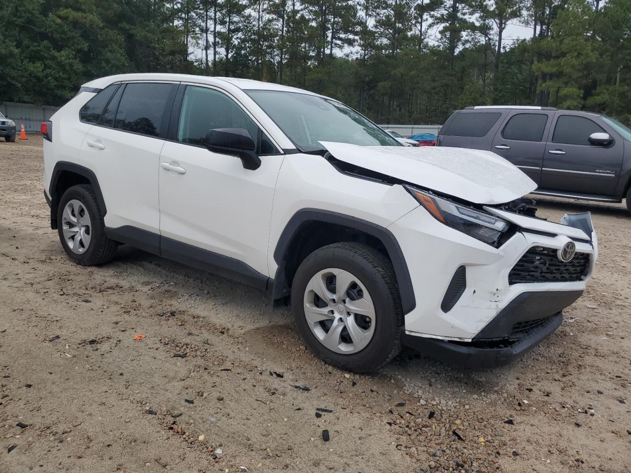 2024 Toyota RAV4, LE