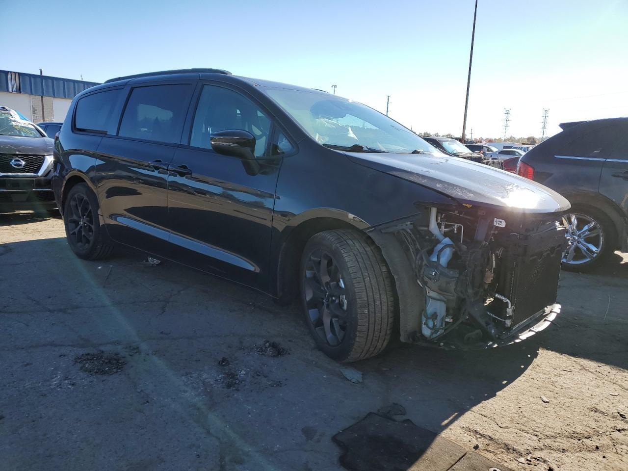 2023 Chrysler Pacifica, Touri...