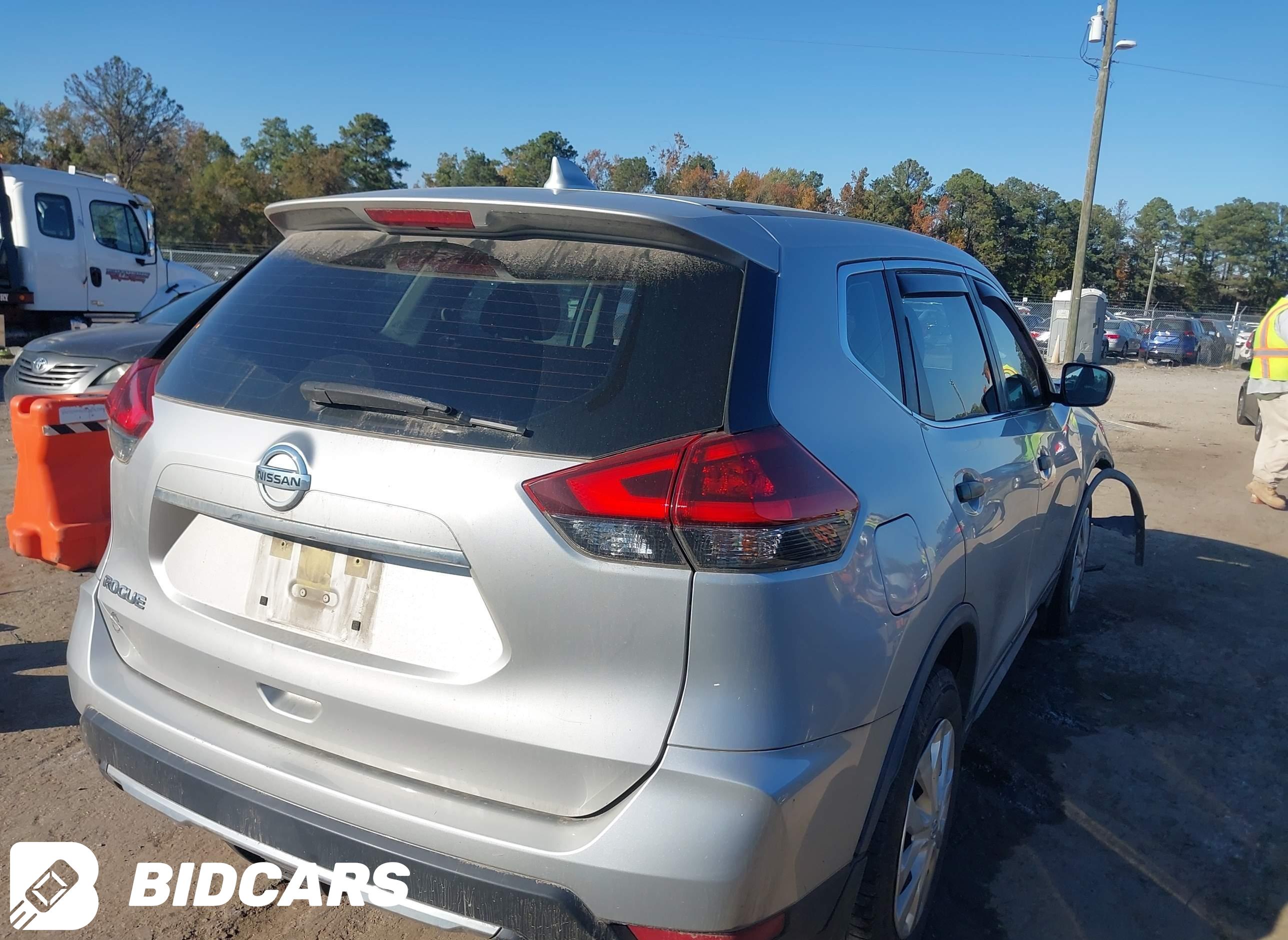 2020 Nissan Rogue, S Fwd