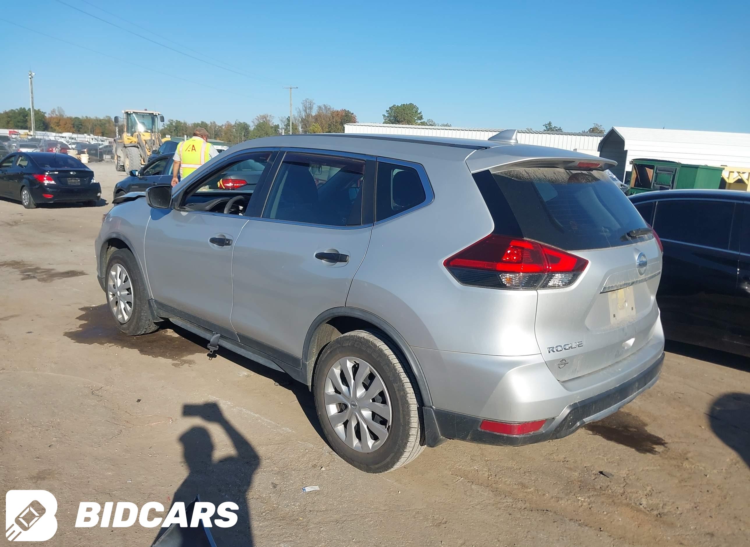 2020 Nissan Rogue, S Fwd