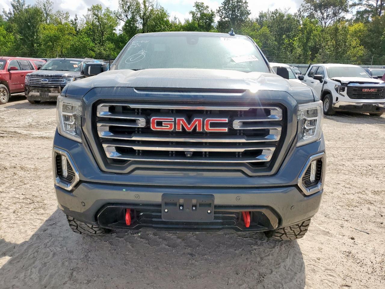 2020 GMC Sierra, K1500 At4