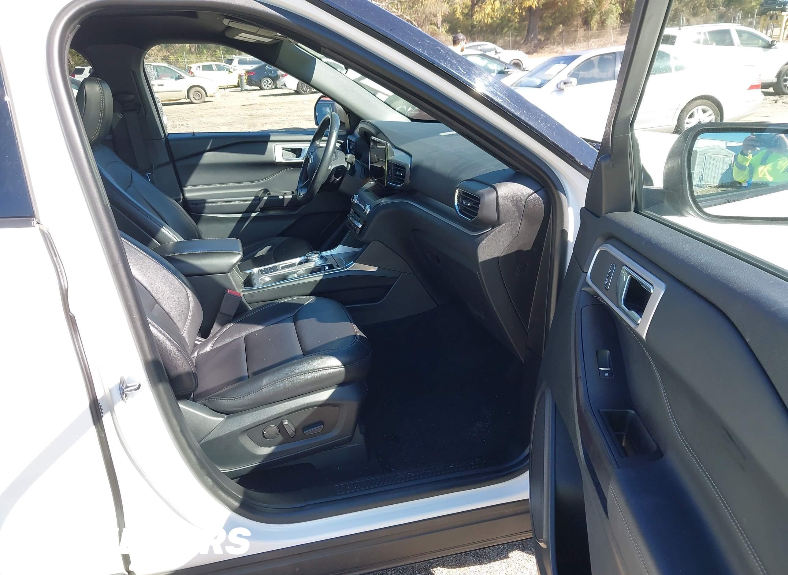 2020 Ford Explorer, Xlt