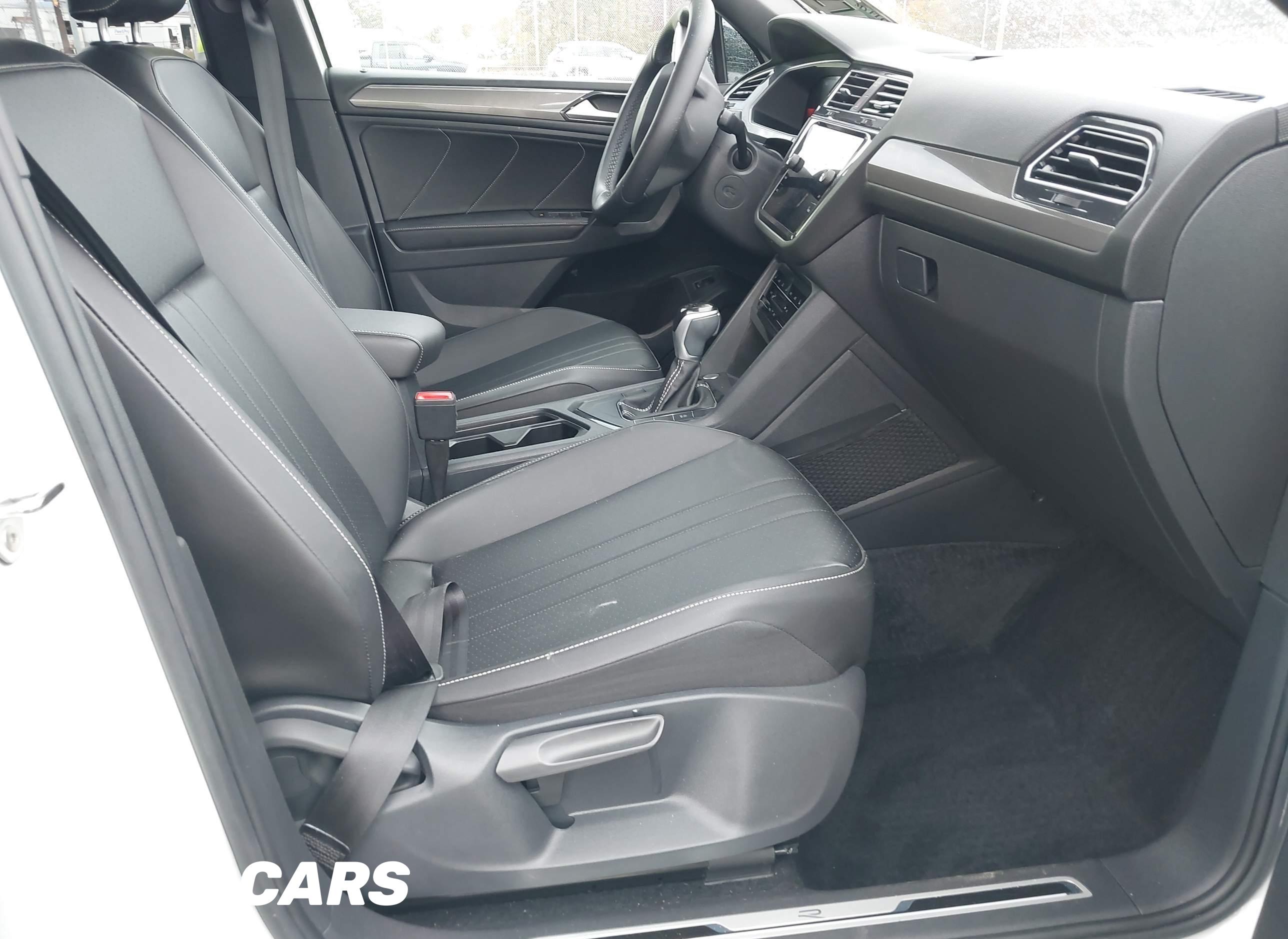 2022 Volkswagen Tiguan, 2.0T...