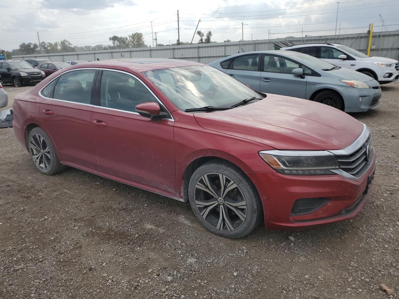 2020 Volkswagen Passat, Sel
