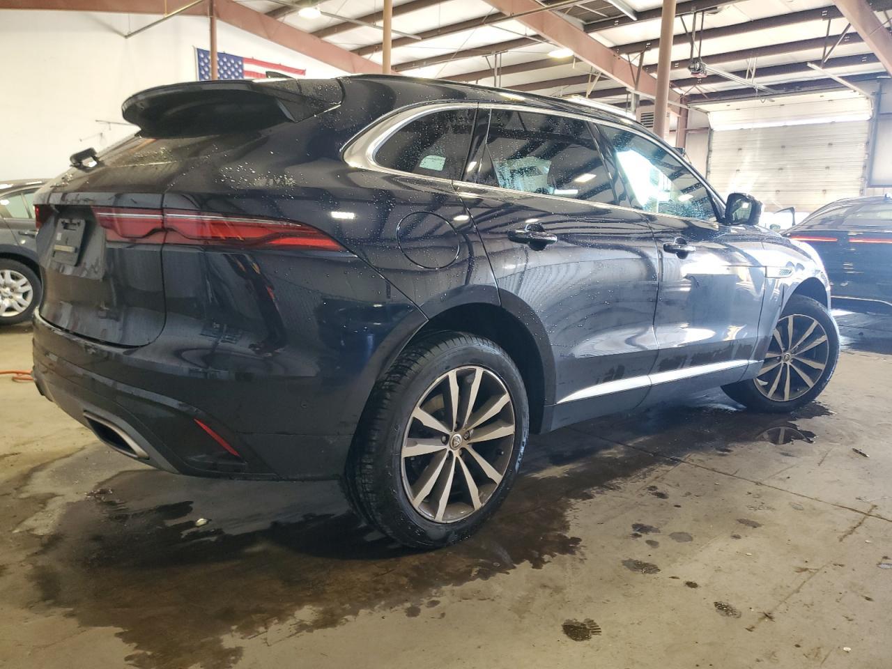2025 Jaguar F-Pace, R-Dynamic S
