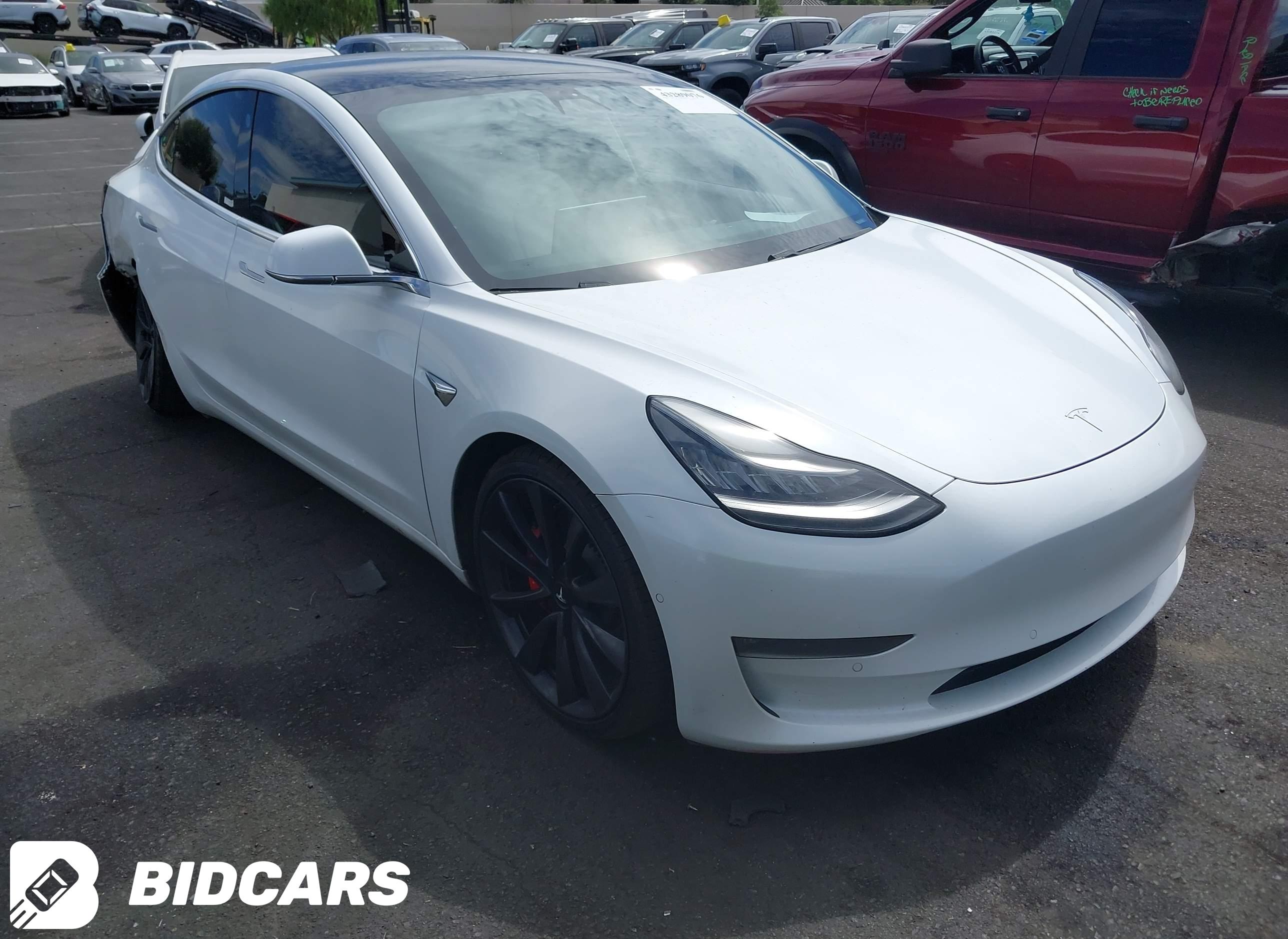 2020 Tesla Model 3, Performan...