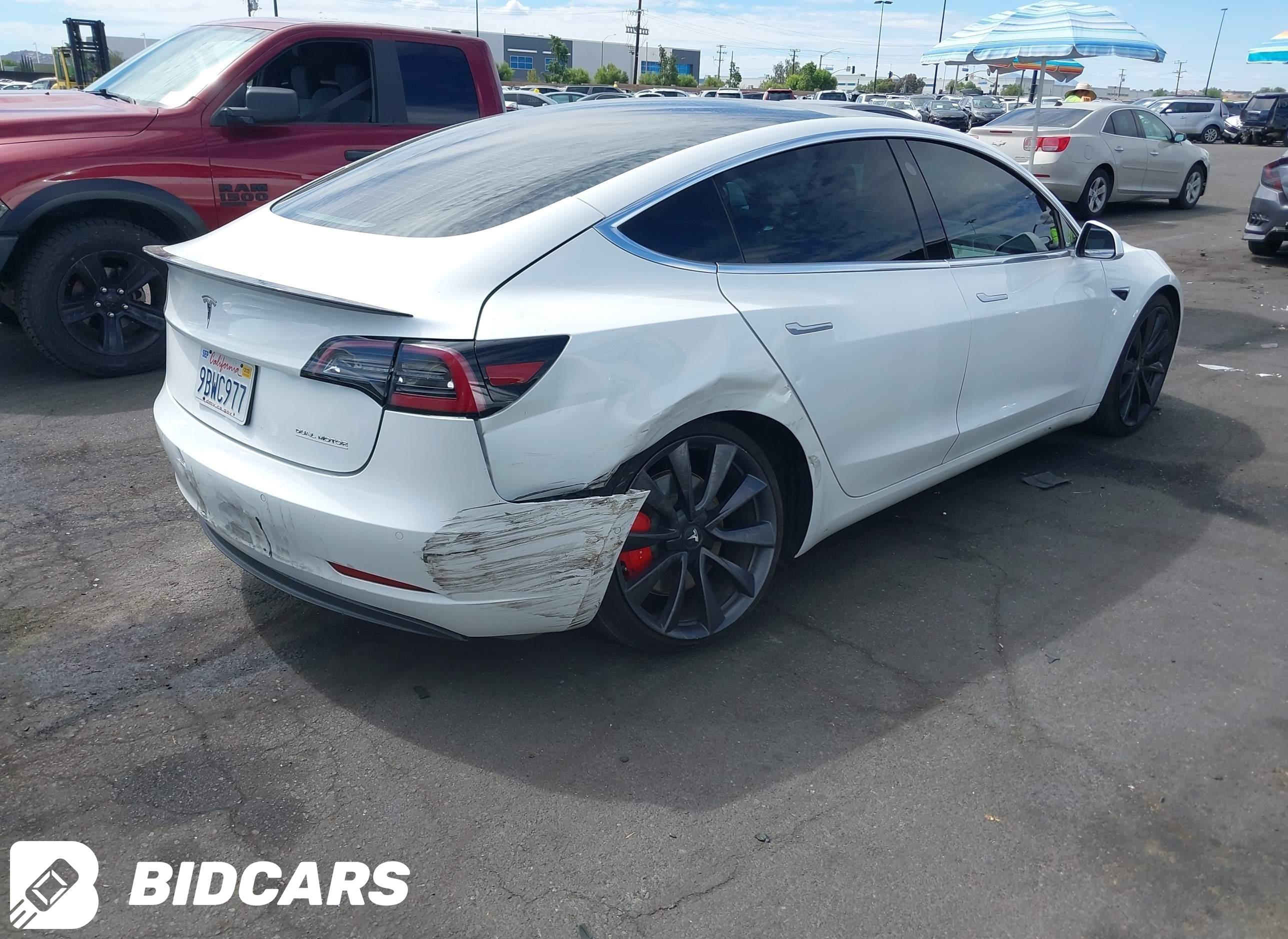 2020 Tesla Model 3, Performan...