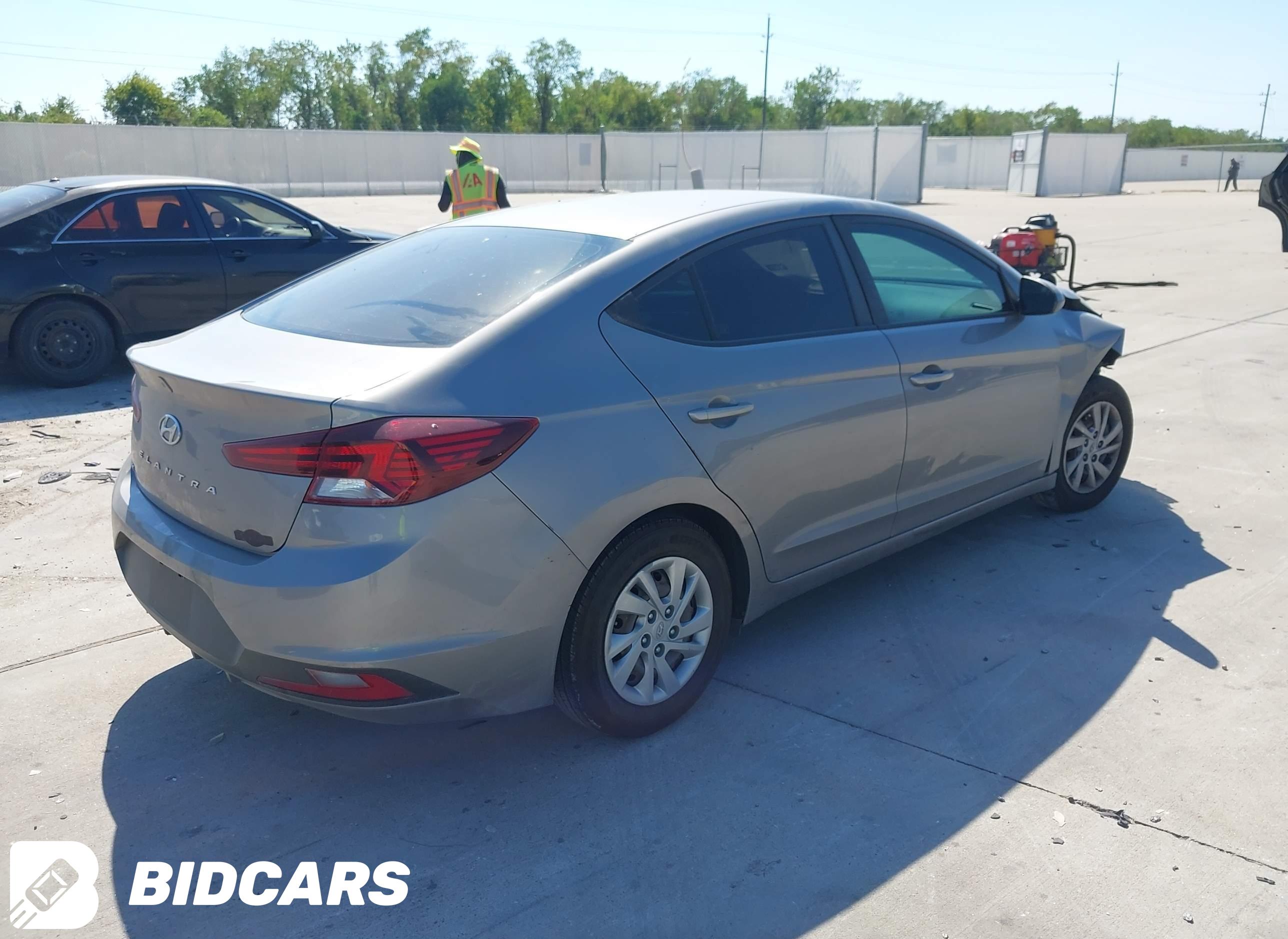 2020 Hyundai Elantra, SE