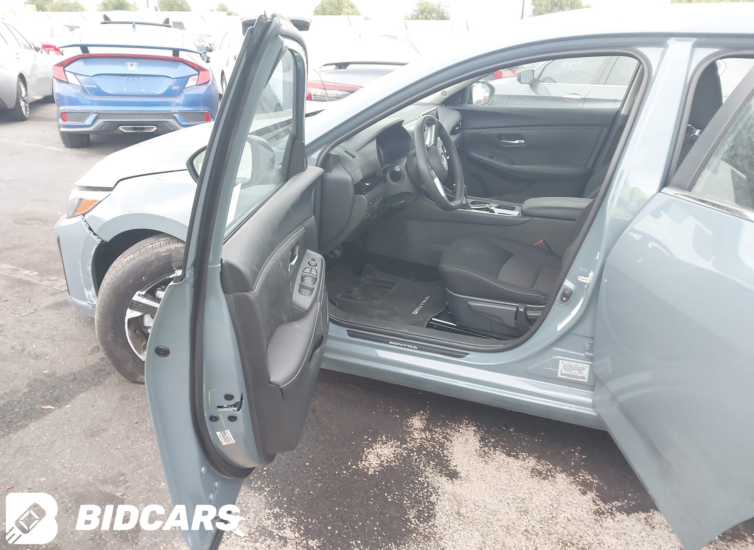 2025 Nissan Sentra, SV