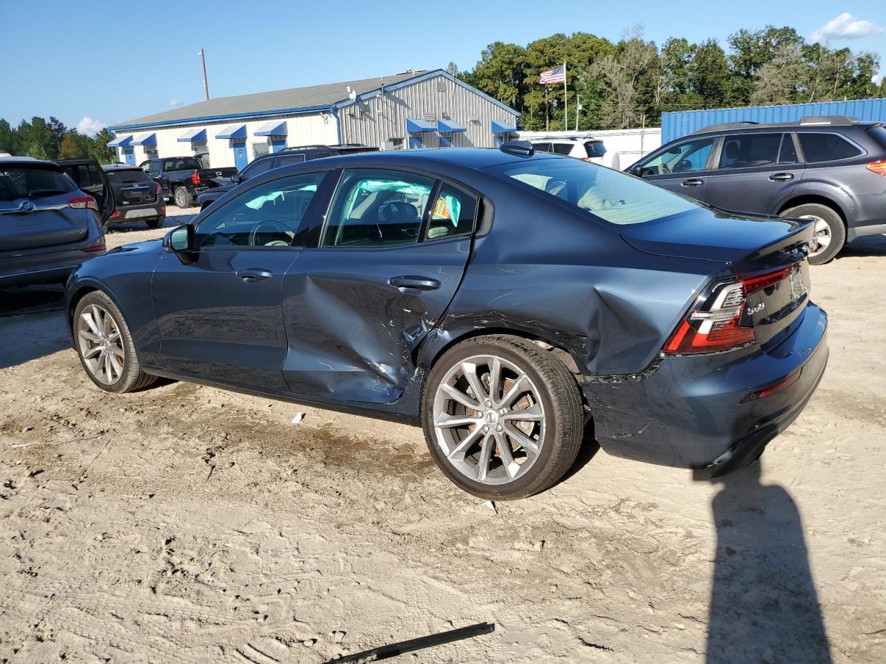 2021 Volvo S60, T5 Momentum