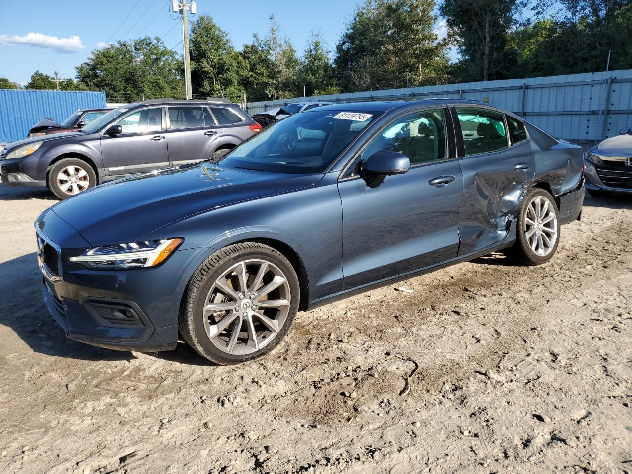 2021 Volvo S60, T5 Momentum