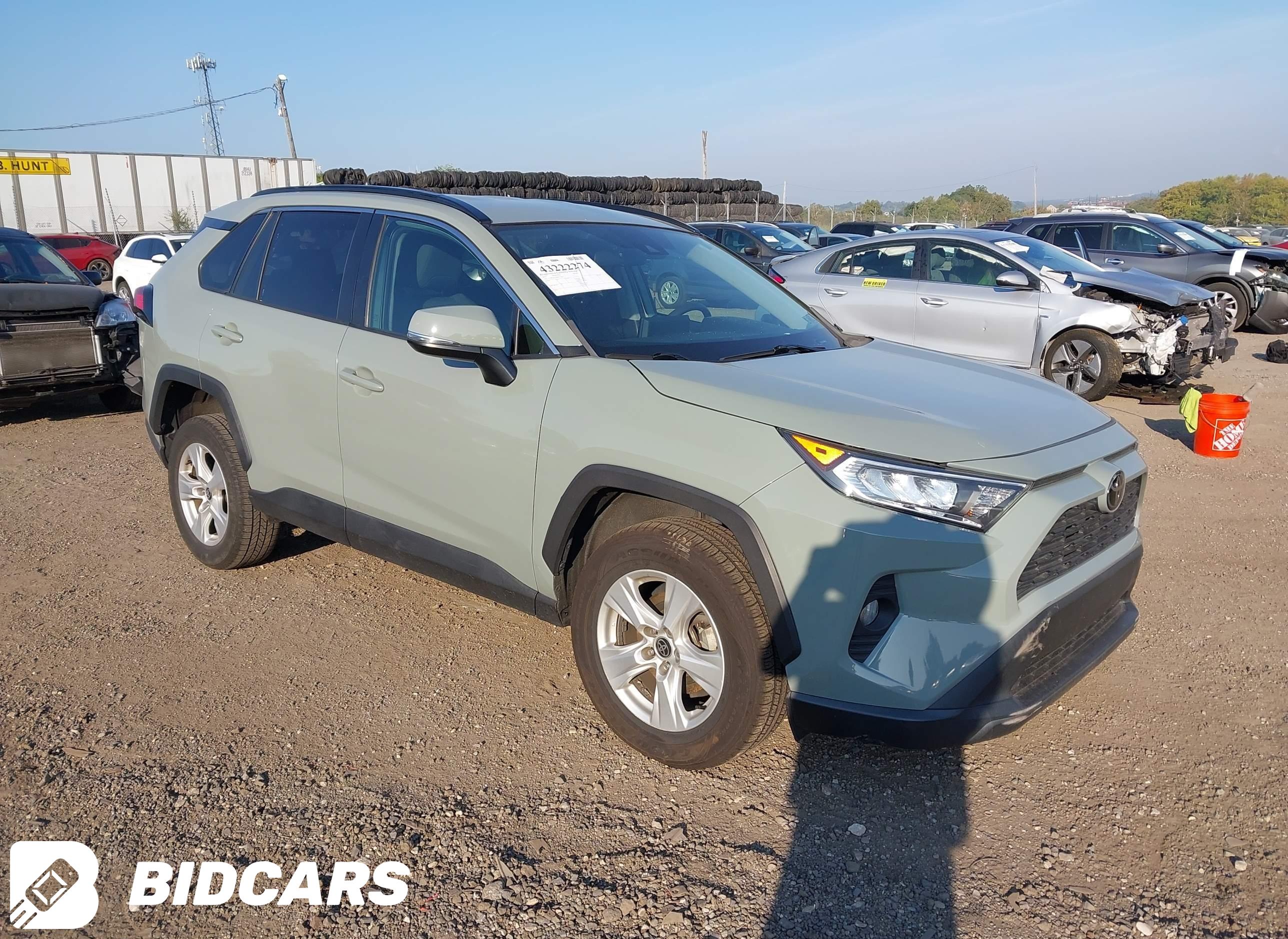 2021 Toyota RAV4, Xle