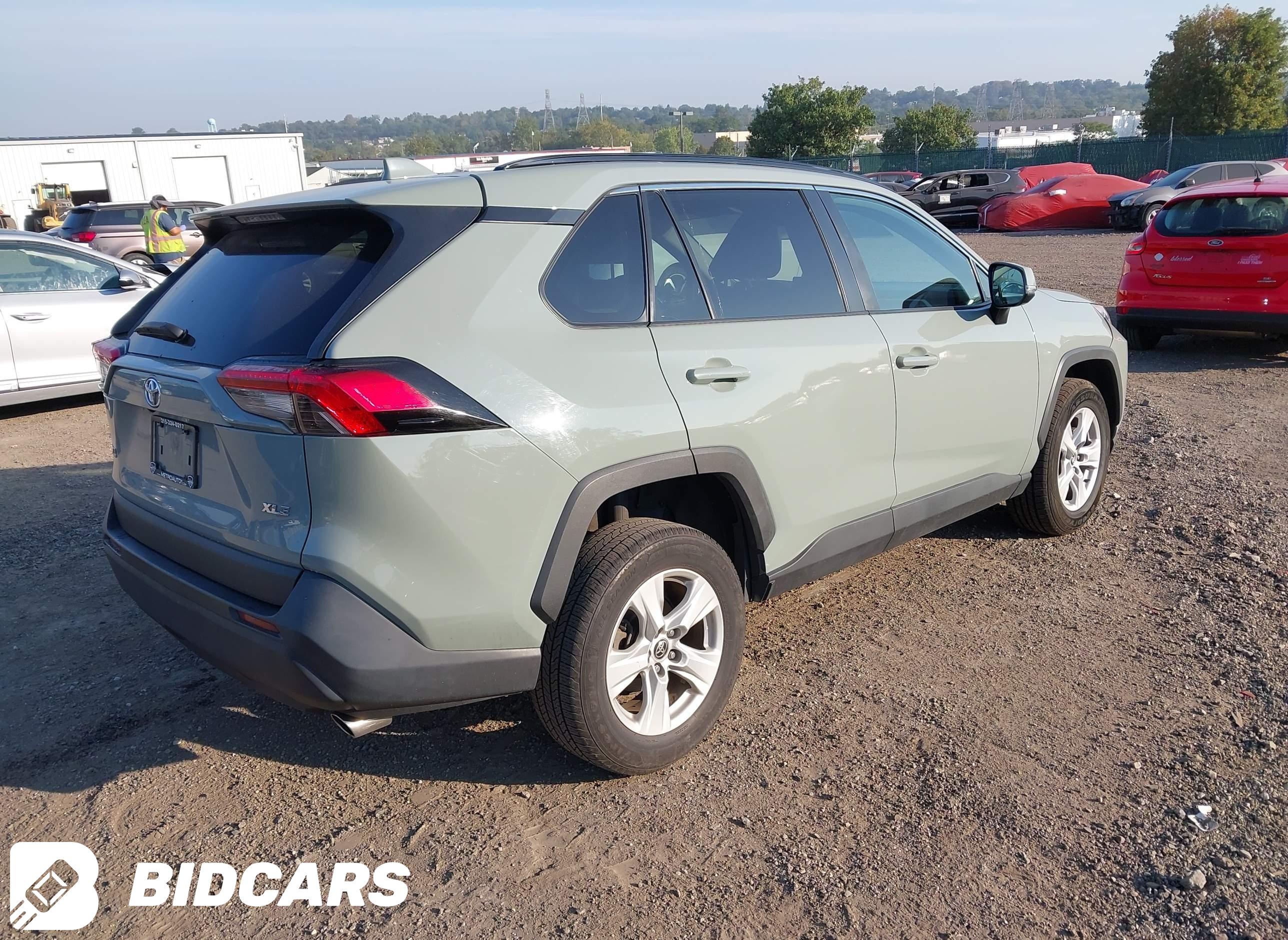 2021 Toyota RAV4, Xle