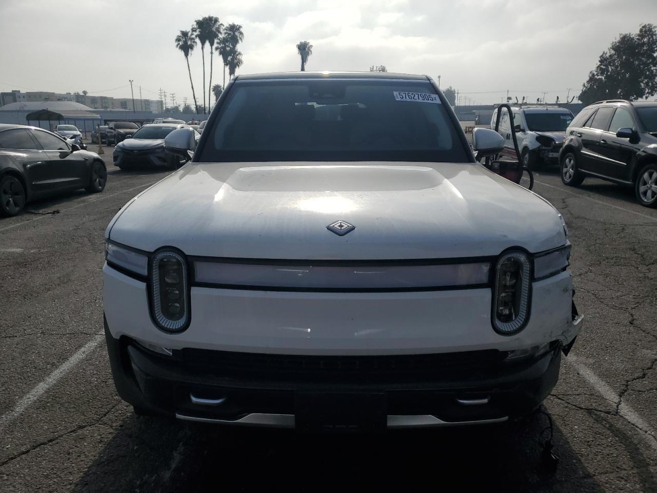 2023 Rivian R1S, Adventure