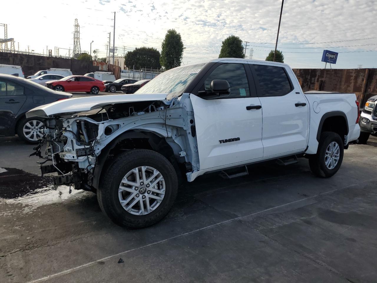 2025 Toyota Tundra, Crewmax Sr