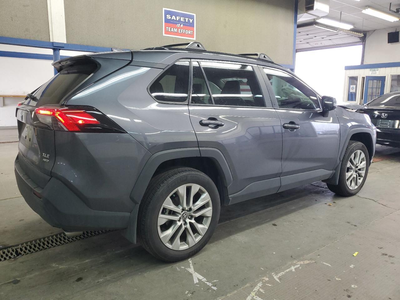 2024 Toyota RAV4, Xle Premium