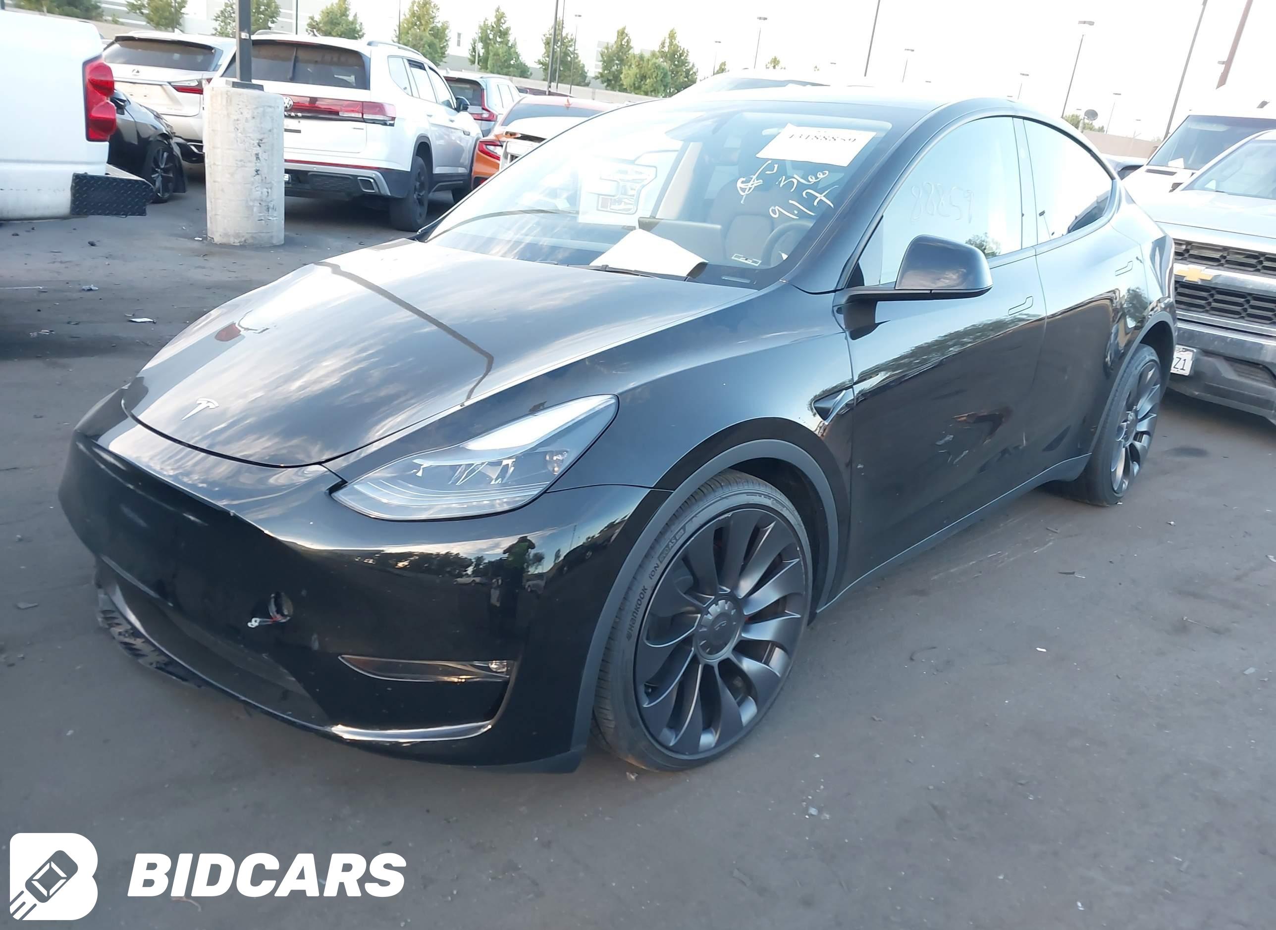 2024 Tesla Model Y, Performan...