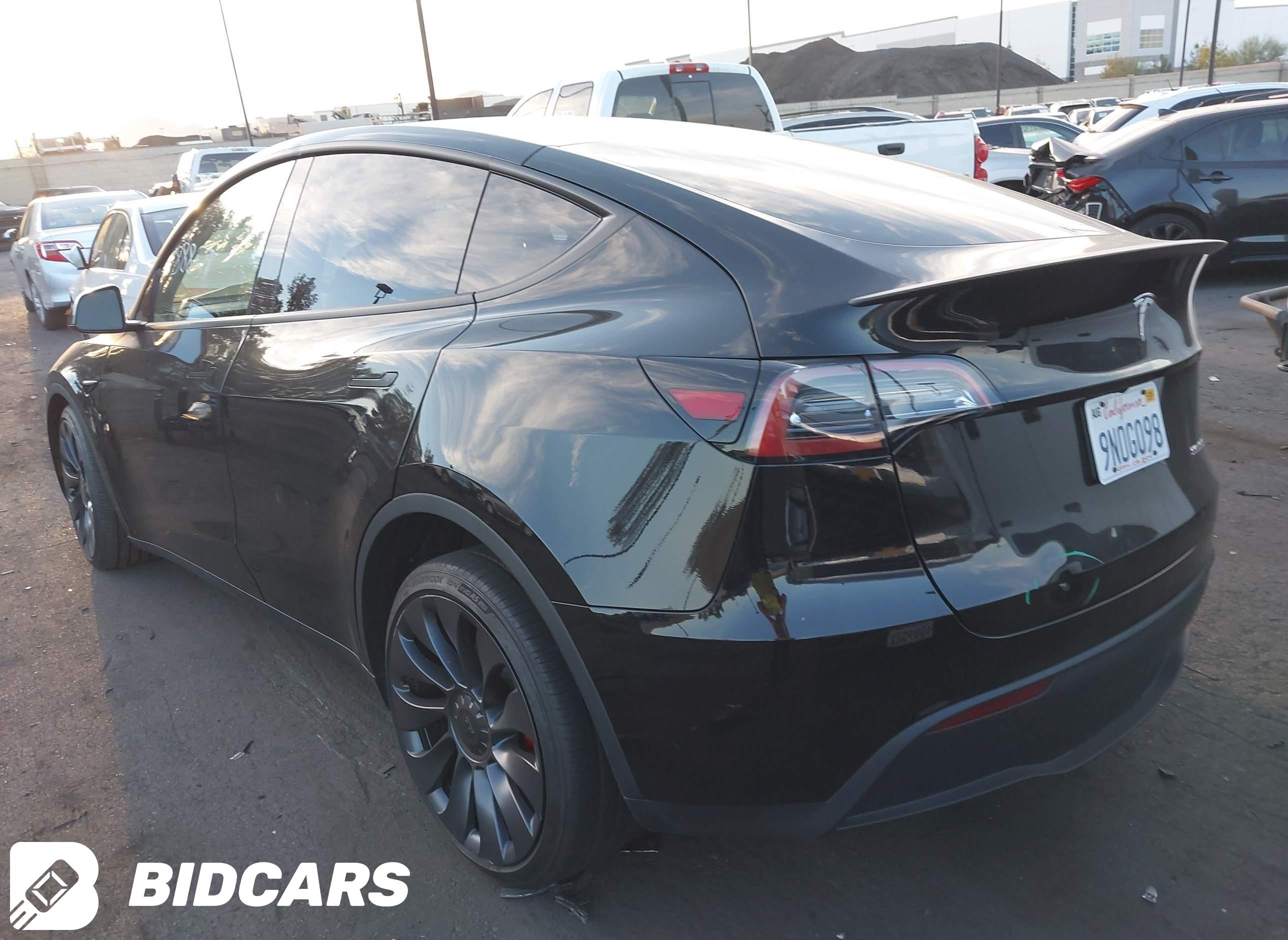 2024 Tesla Model Y, Performan...