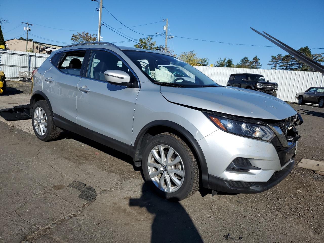 2020 Nissan Rogue, S