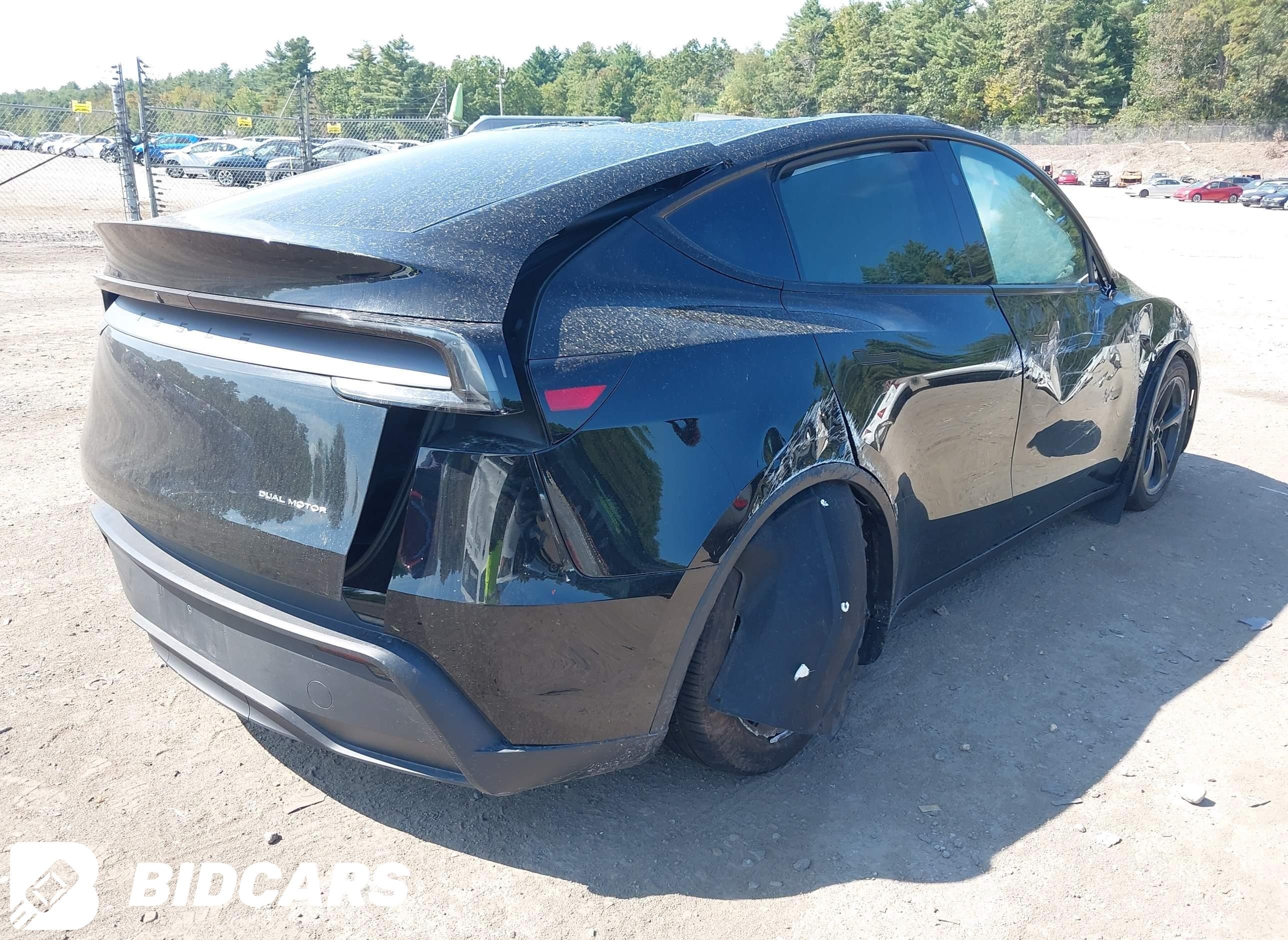 2026 Tesla Model Y, Long Rang...