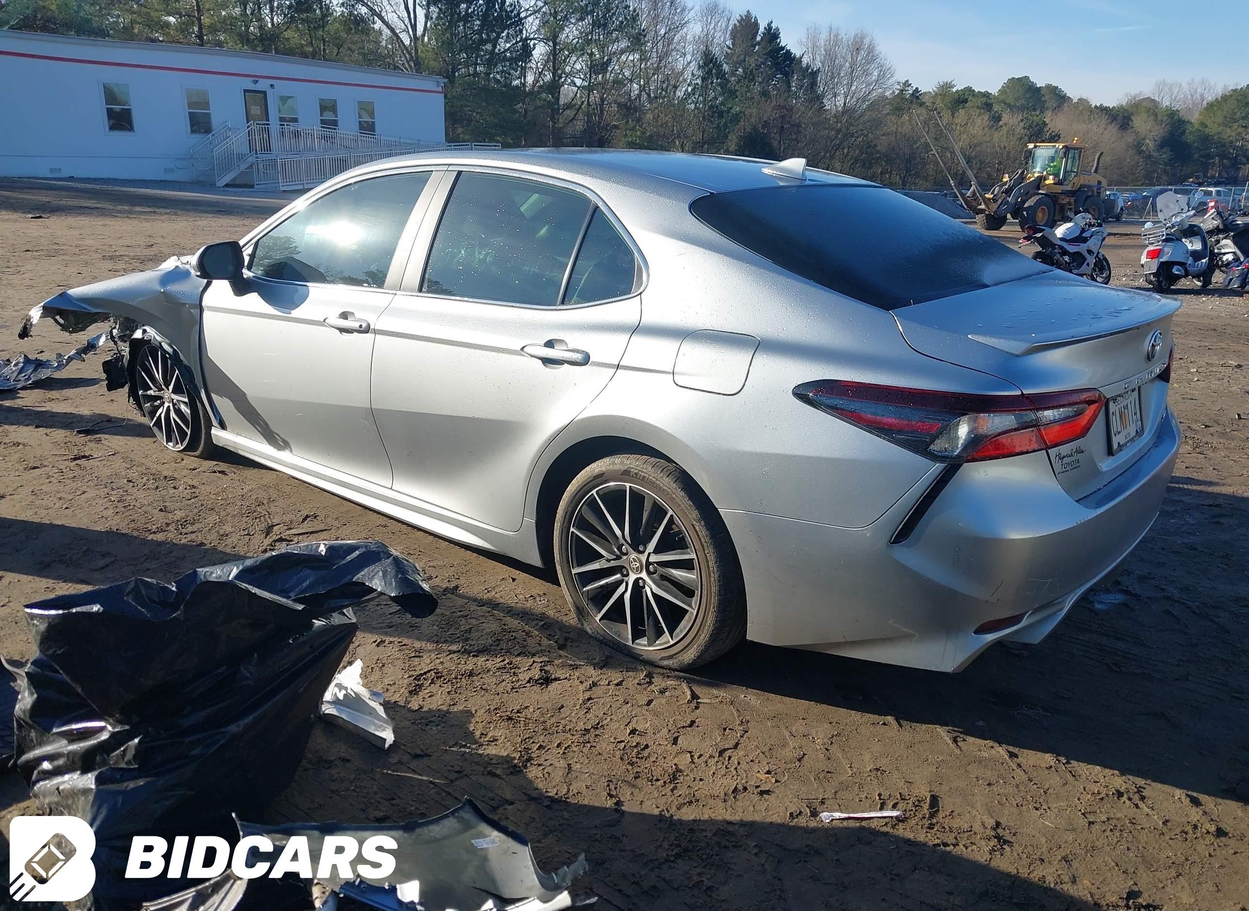 2021 Toyota Camry, SE
