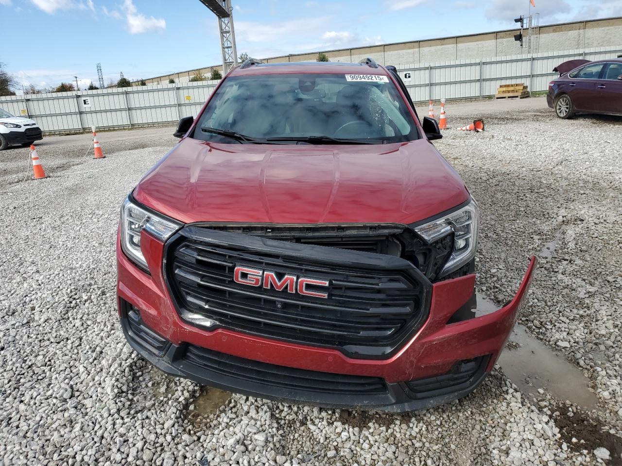 2023 GMC Terrain, Slt