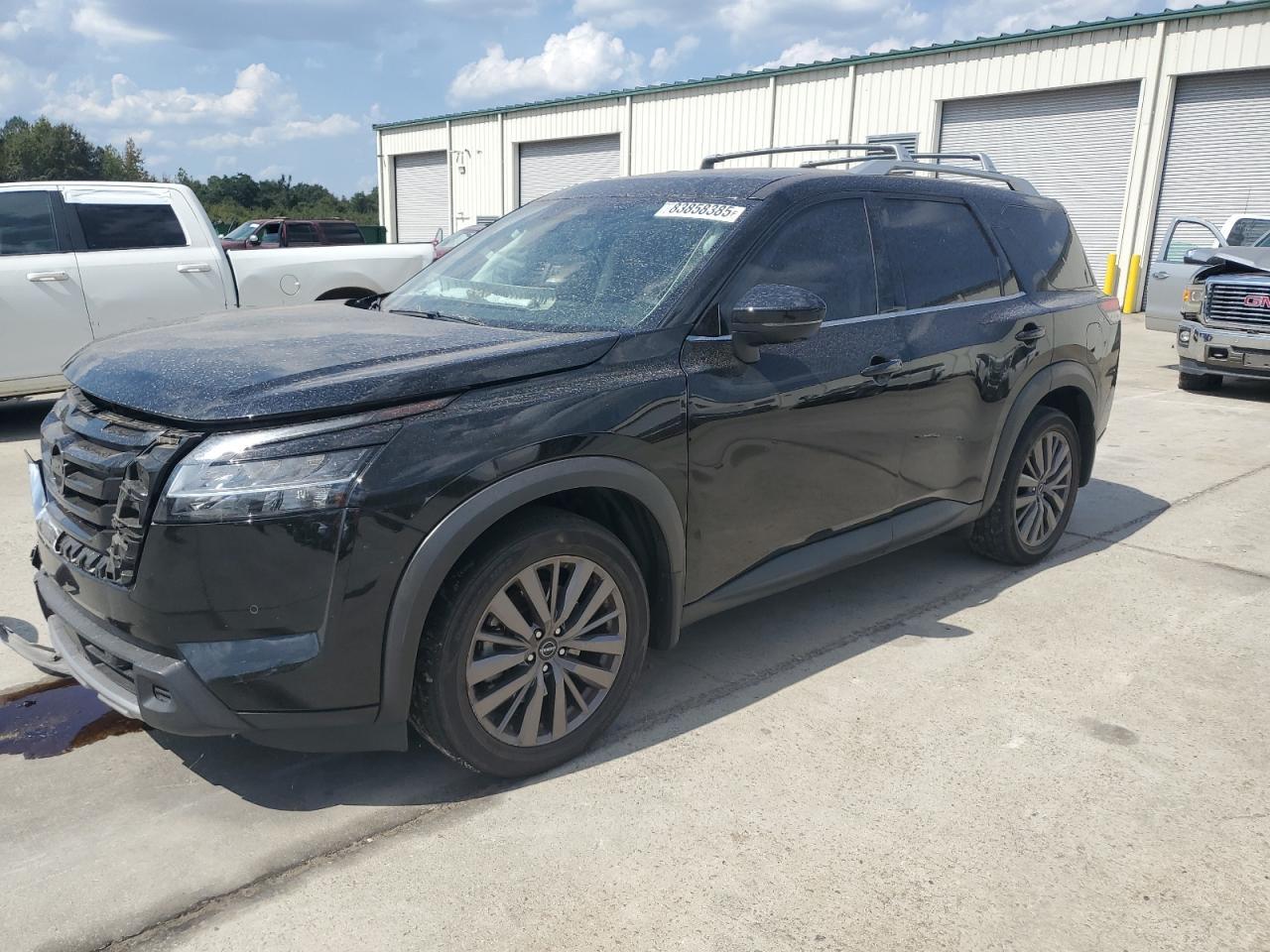 2024 Nissan Pathfinder, SL