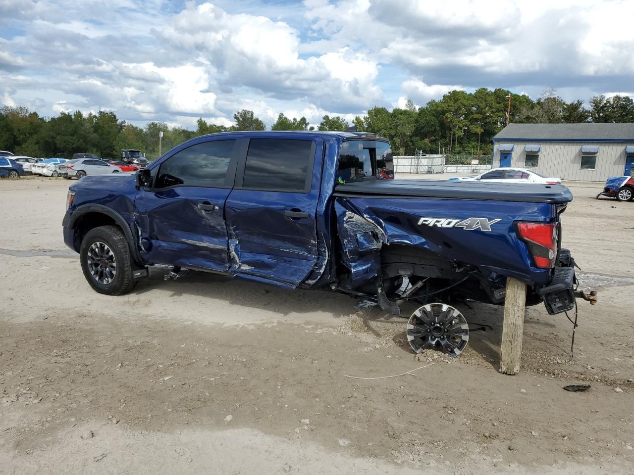 2024 Nissan Titan, Pro-4X