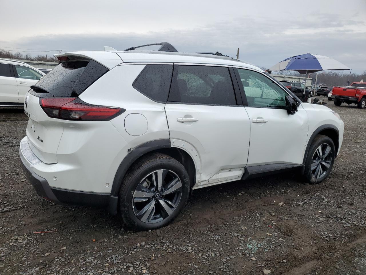 2024 Nissan Rogue, SL