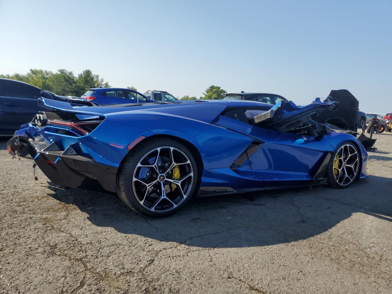 2025 Lamborghini Revuelto