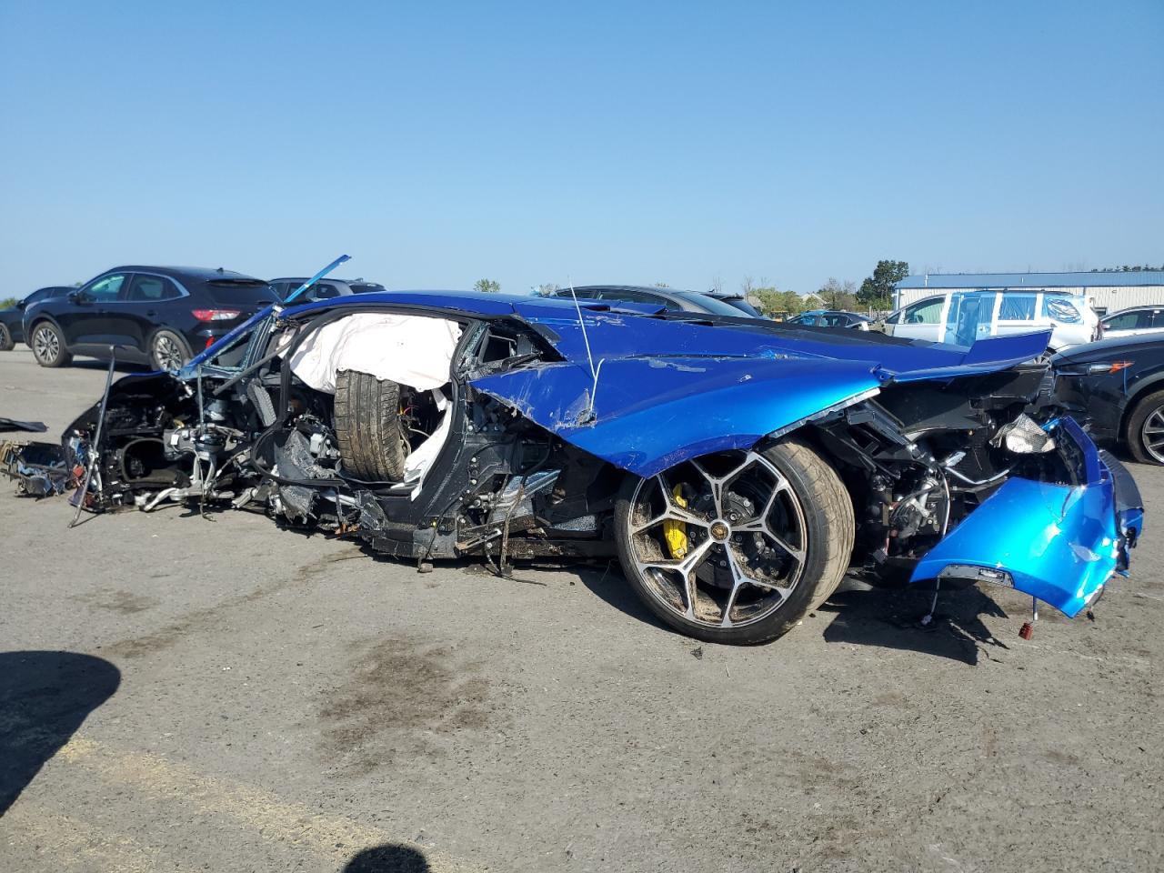 2025 Lamborghini Revuelto