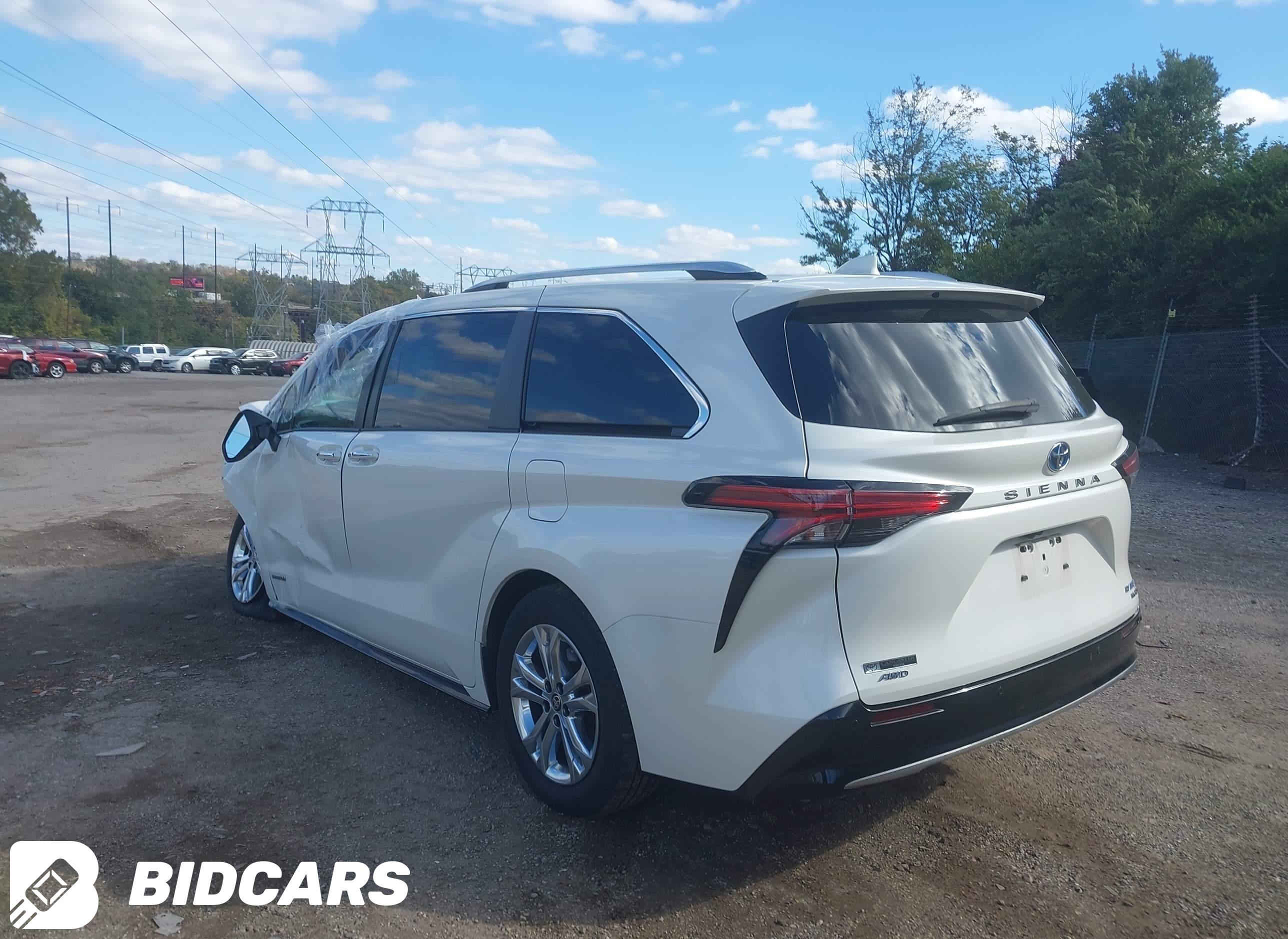 2021 Toyota Sienna, Platinum