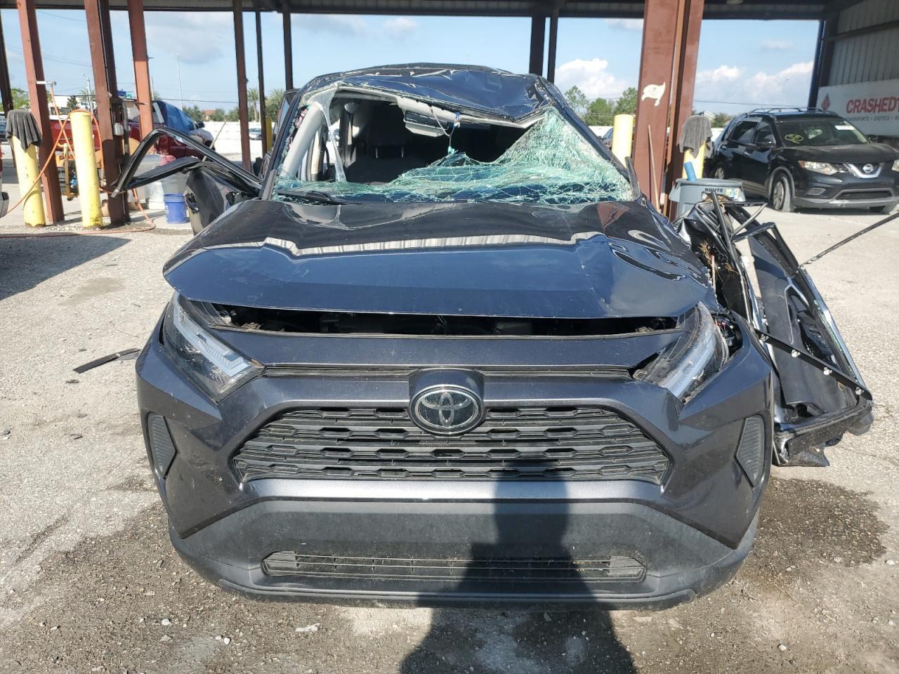 2023 Toyota RAV4, LE