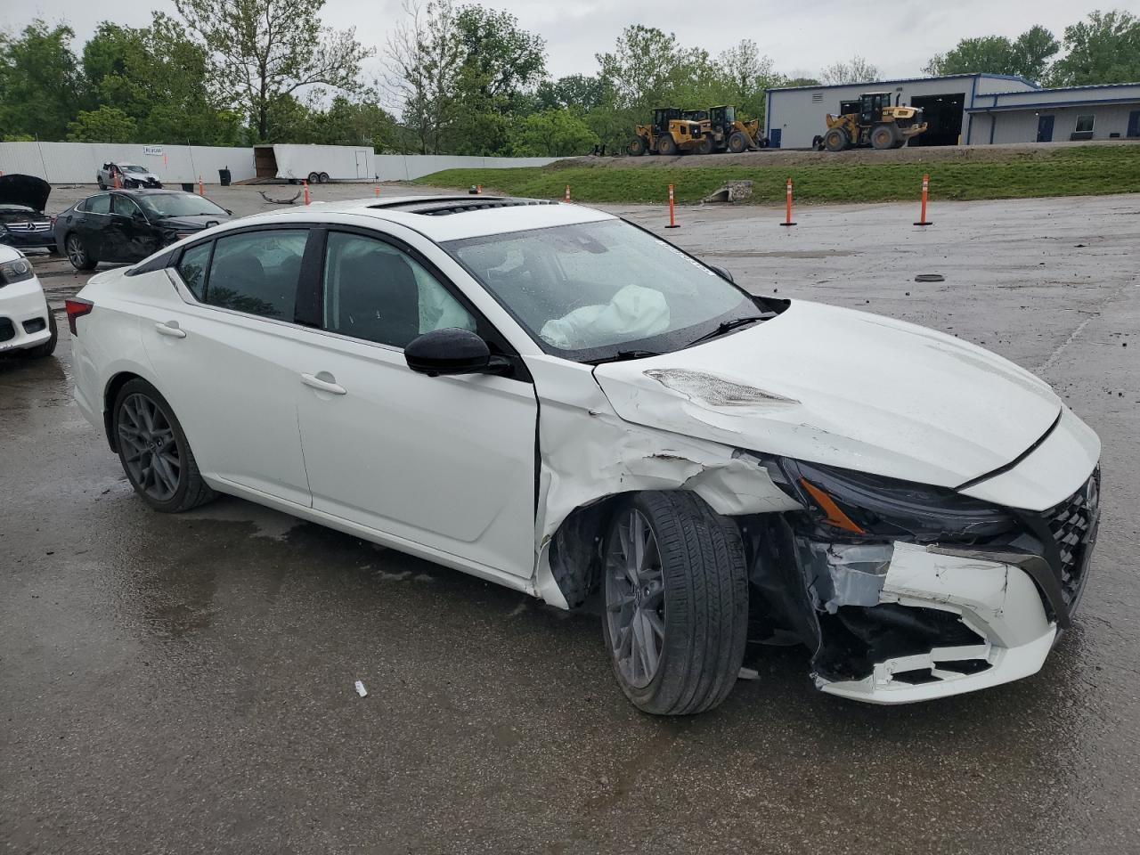 2023 Nissan Altima, SR
