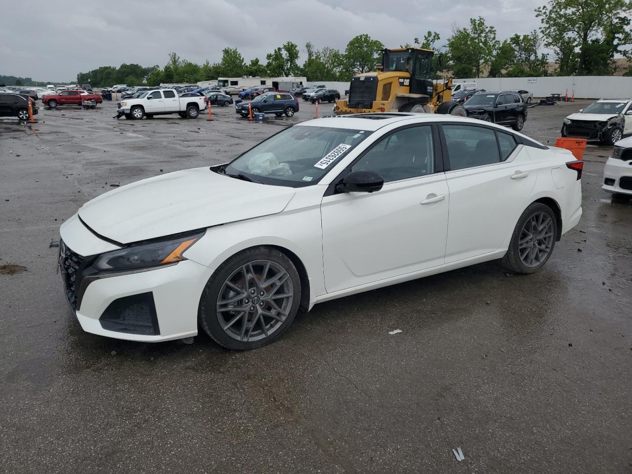 2023 Nissan Altima, SR