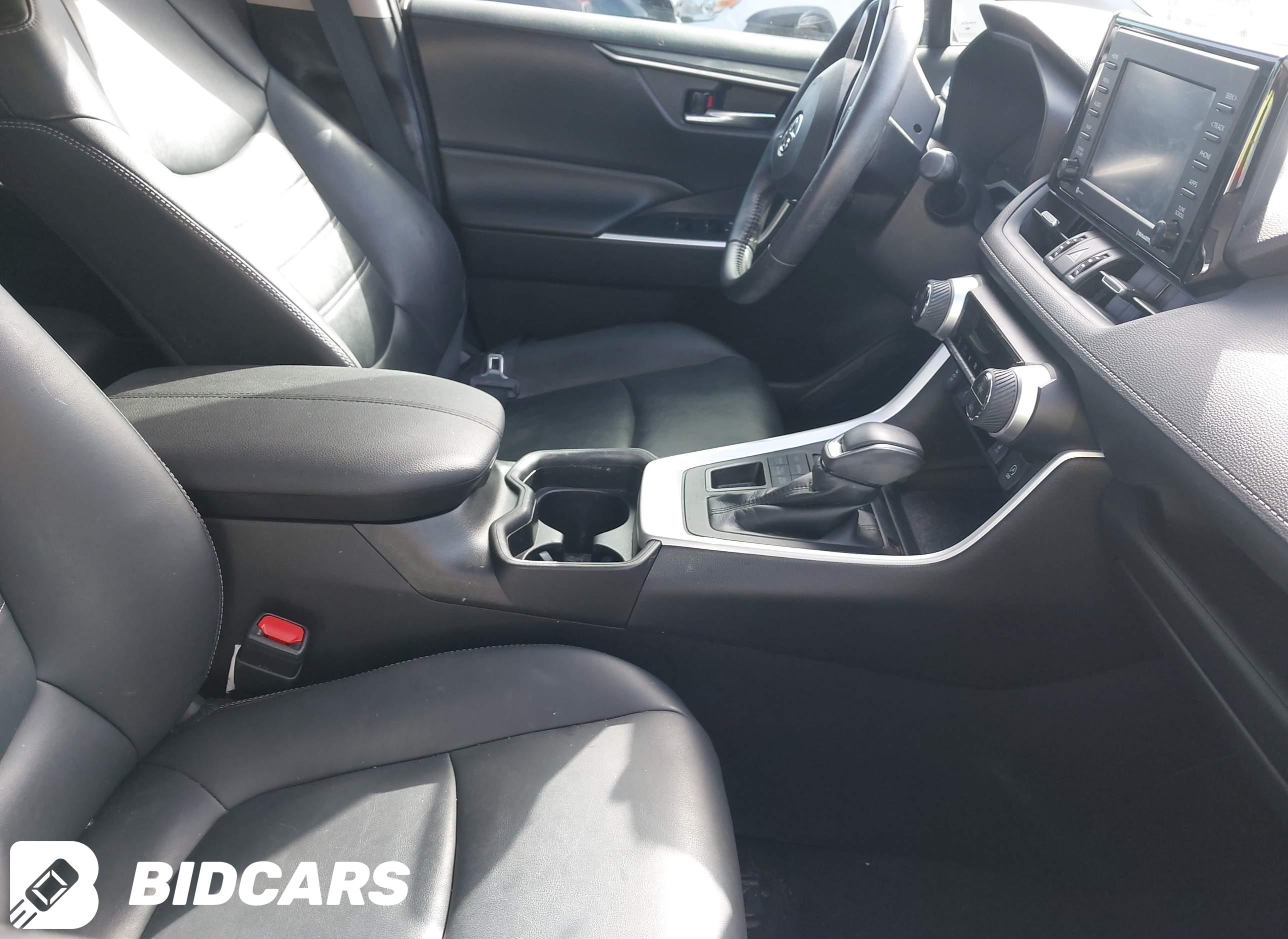 2021 Toyota RAV4, Xle Premium