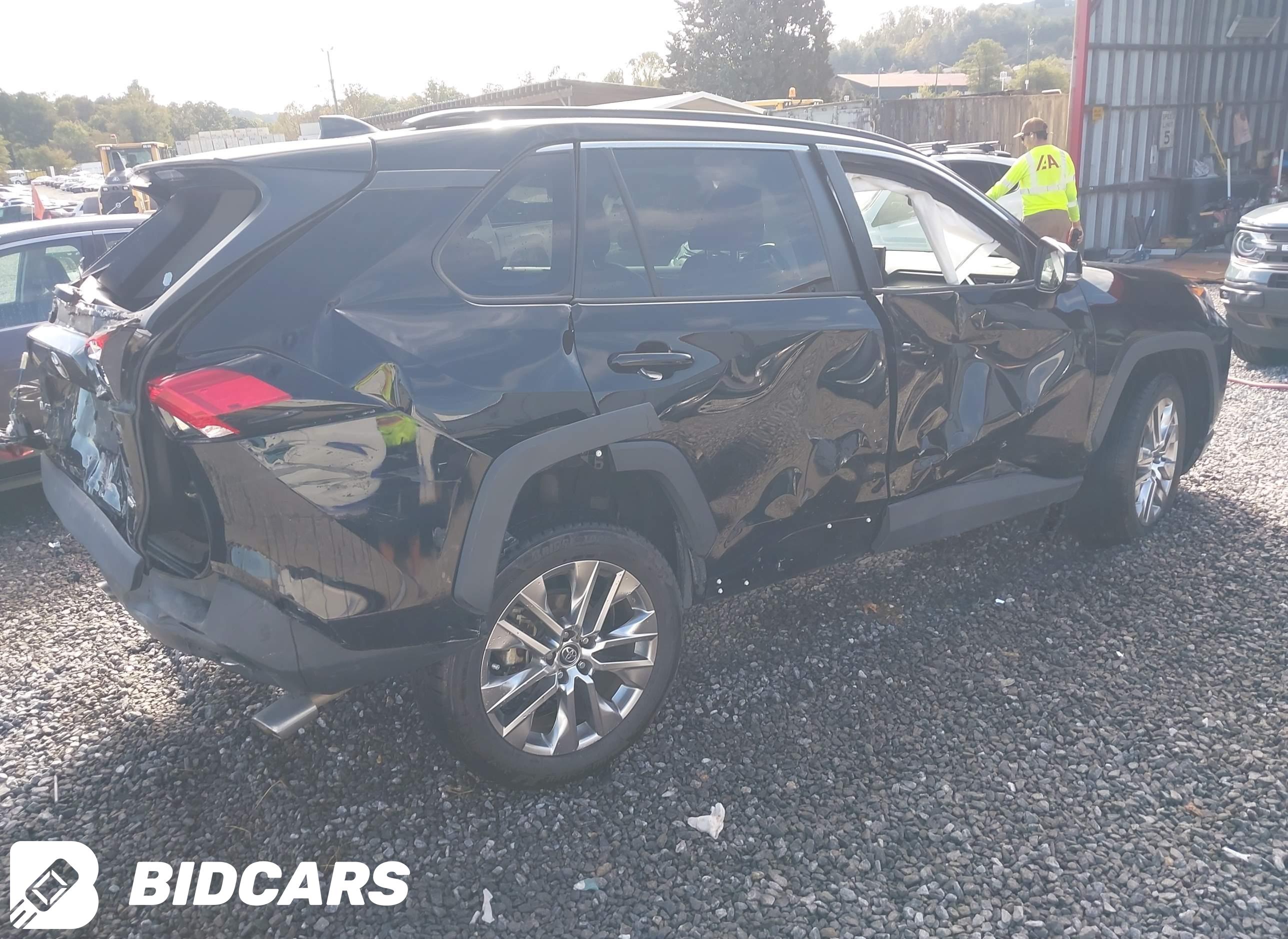 2021 Toyota RAV4, Xle Premium