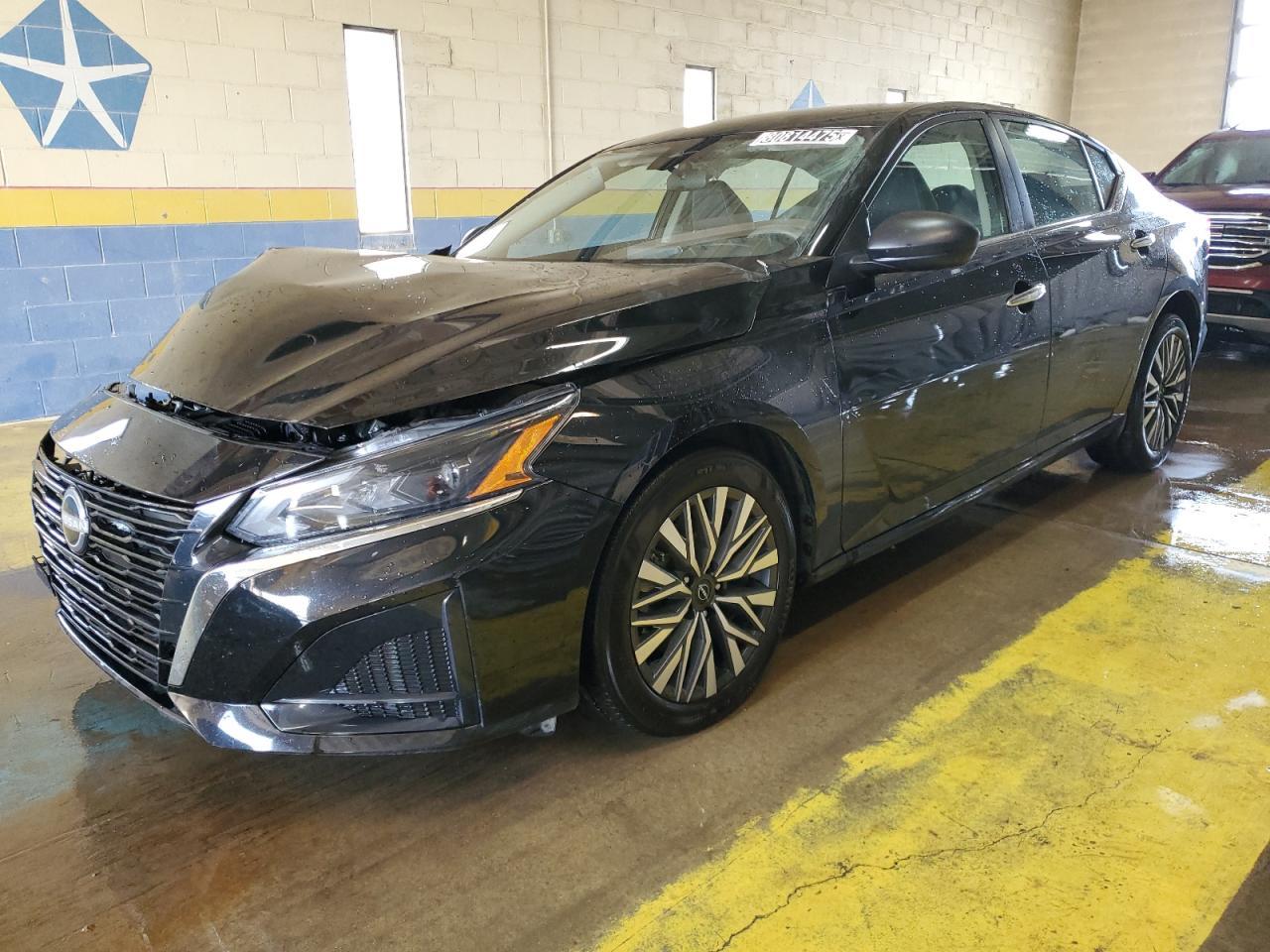 2025 Nissan Altima, SV