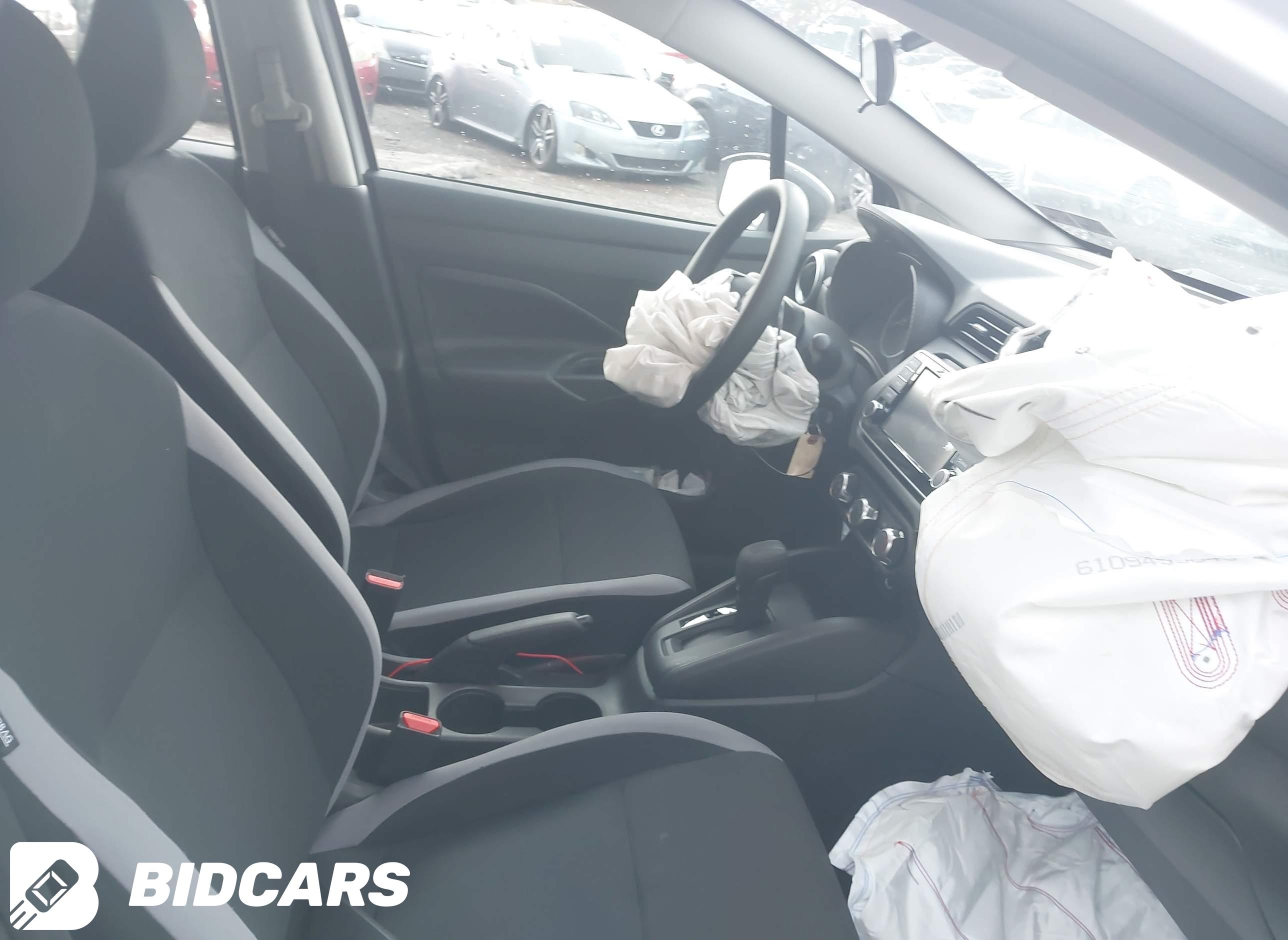 2025 Nissan Versa, 1.6 S