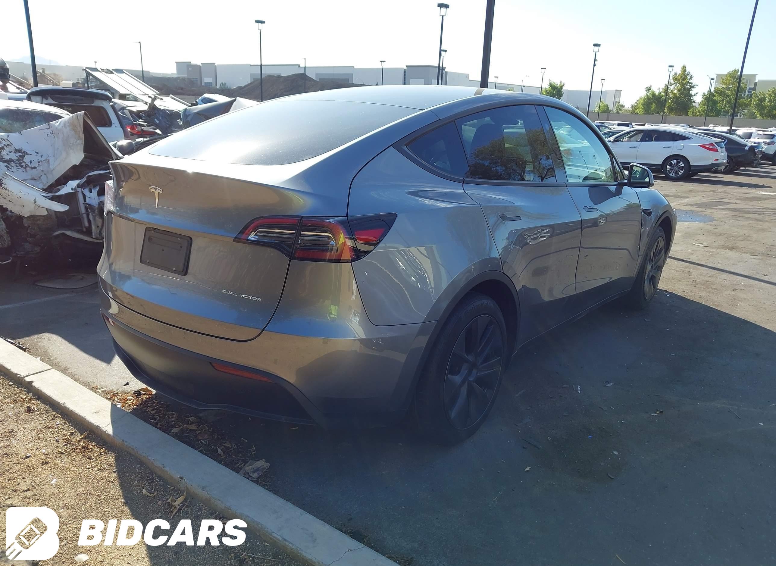 2024 Tesla Model Y, Long Rang...