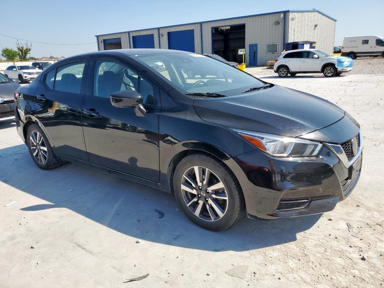 2020 Nissan Versa, SV