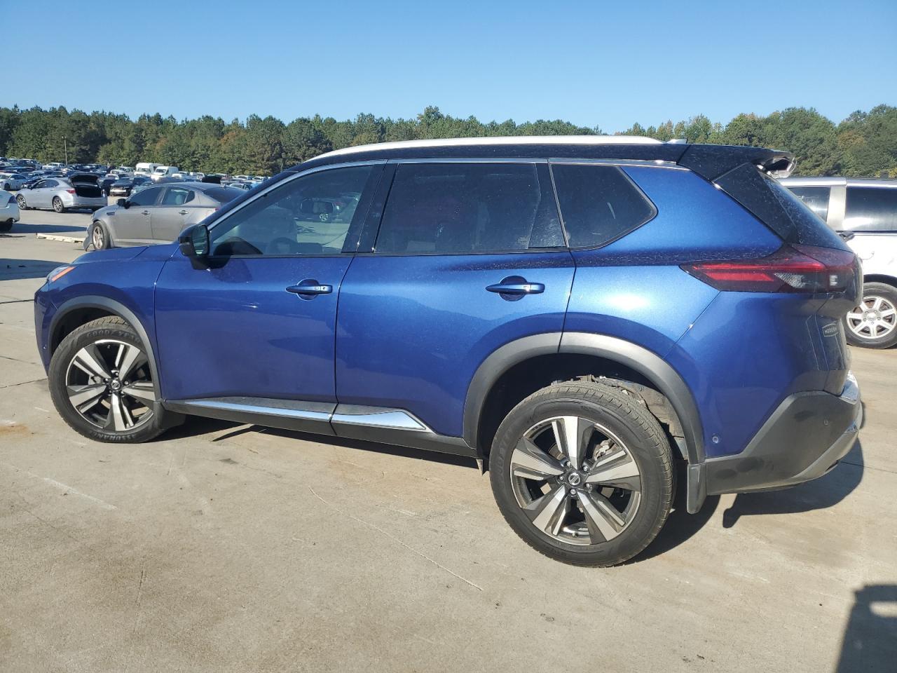 2021 Nissan Rogue, Platinum