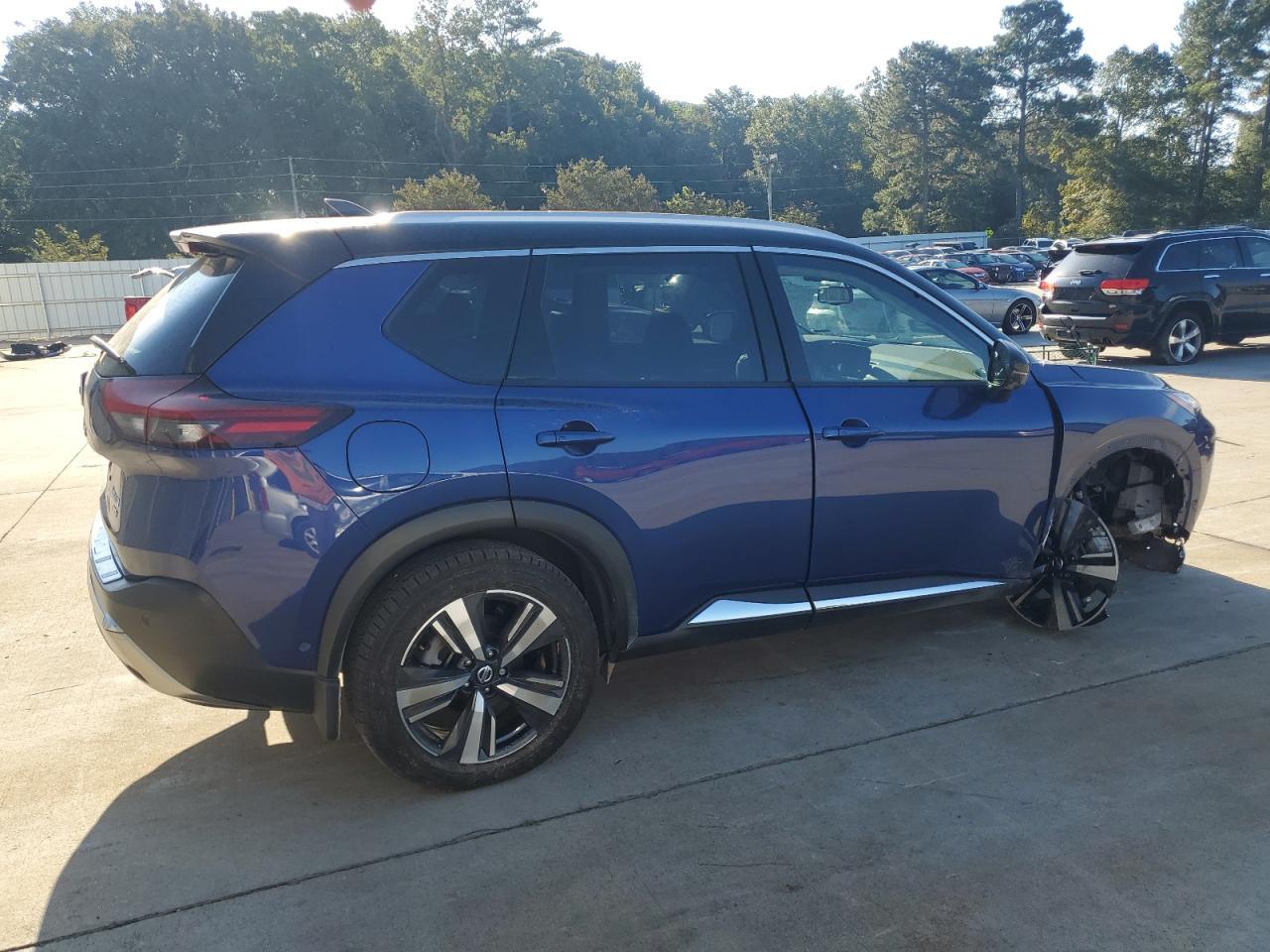 2021 Nissan Rogue, Platinum