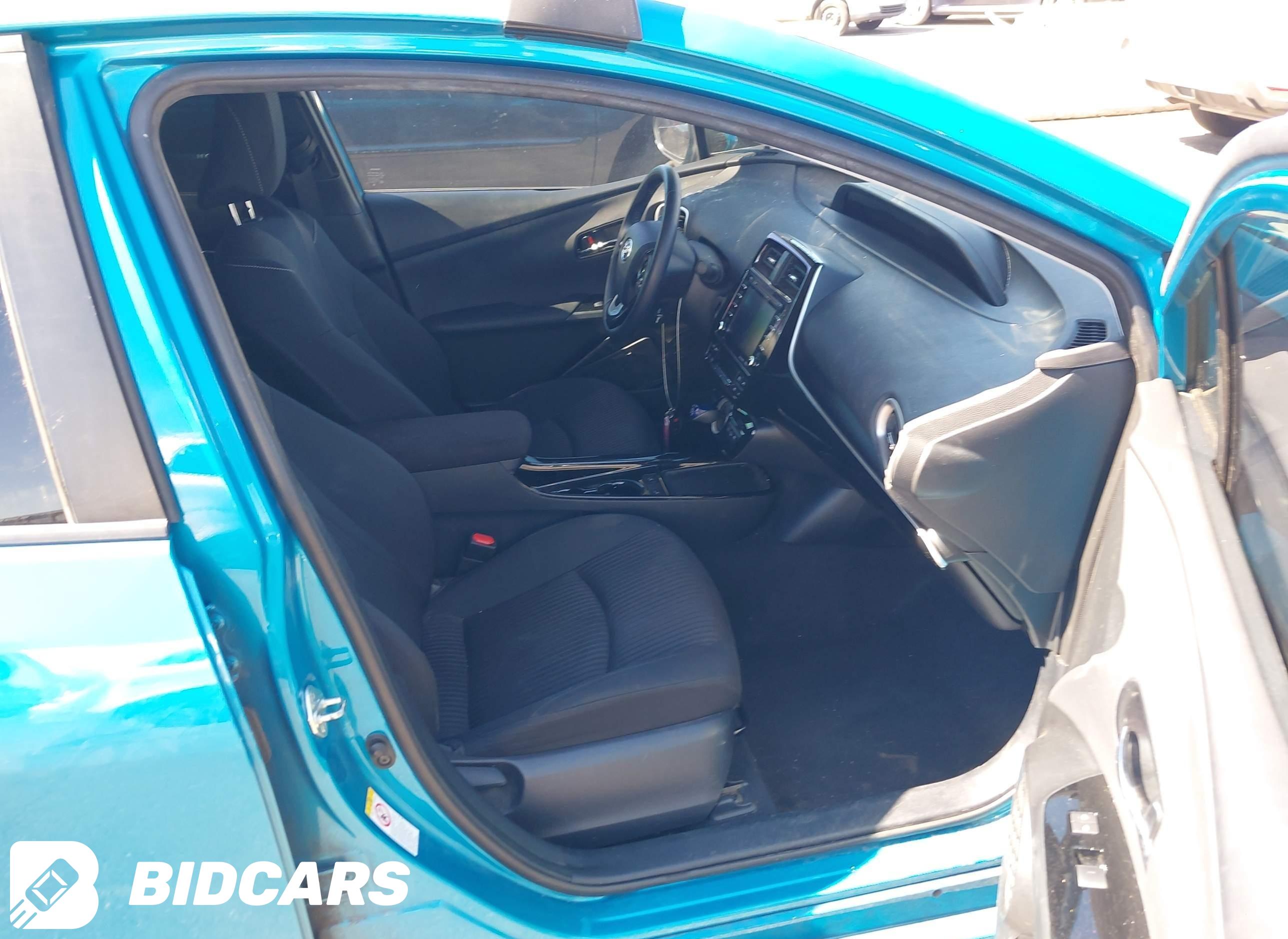 2022 Toyota Prius, Prime LE