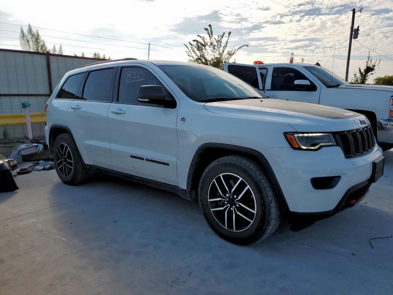 2020 Jeep Grand Cherokee, Tra...